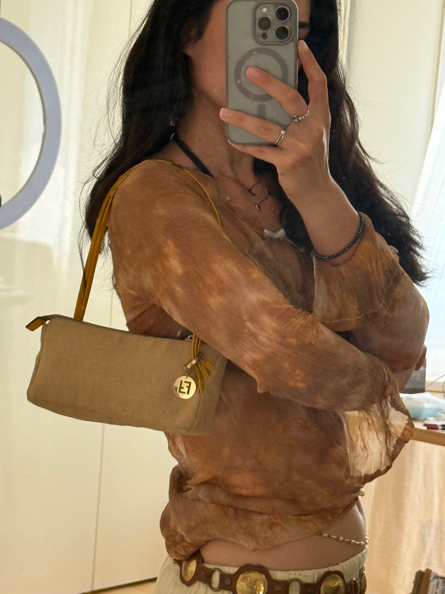 Fendi pochette gold charm triplo manico giallo e beige