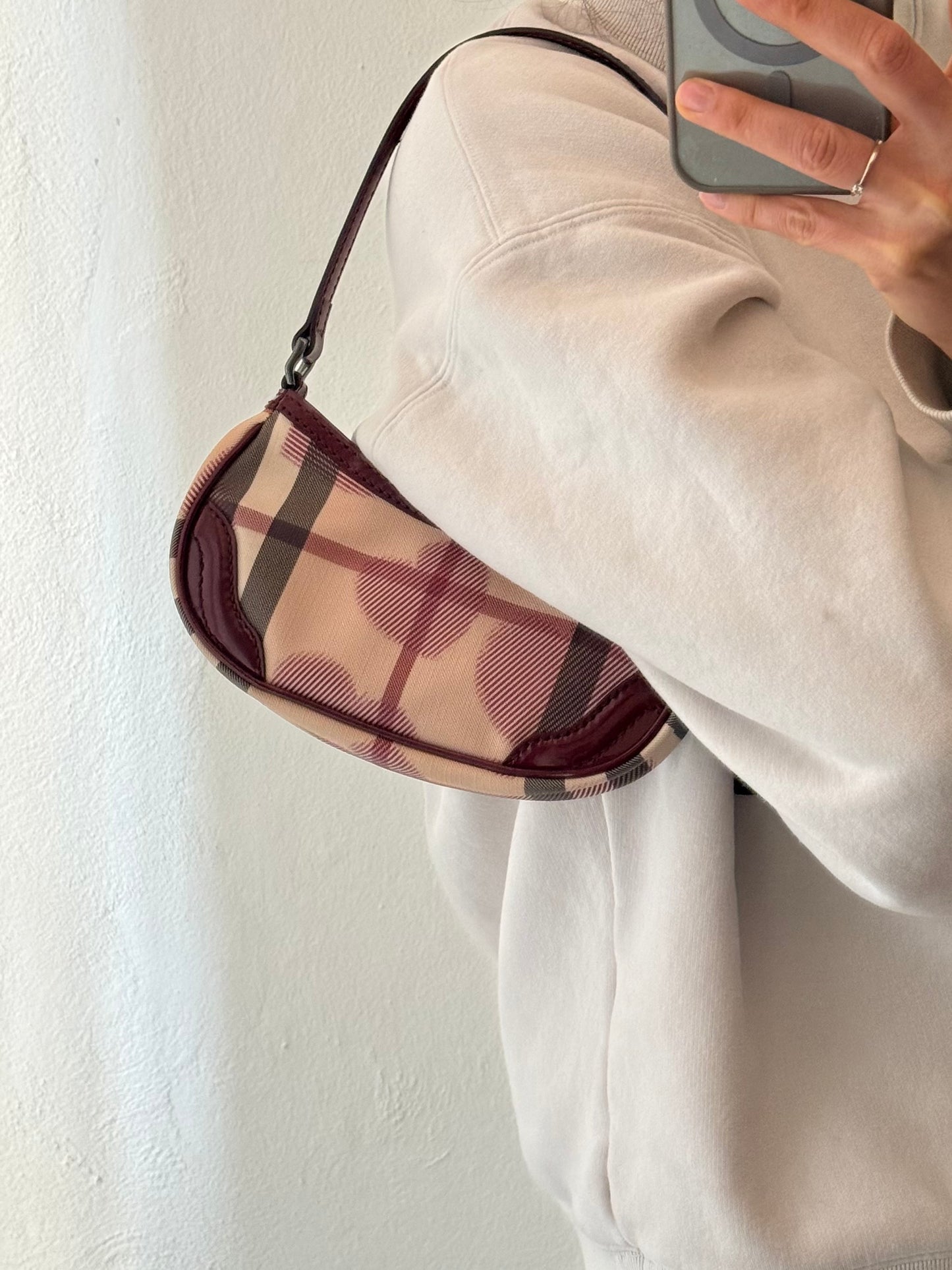 Burberry nova check painted hearts