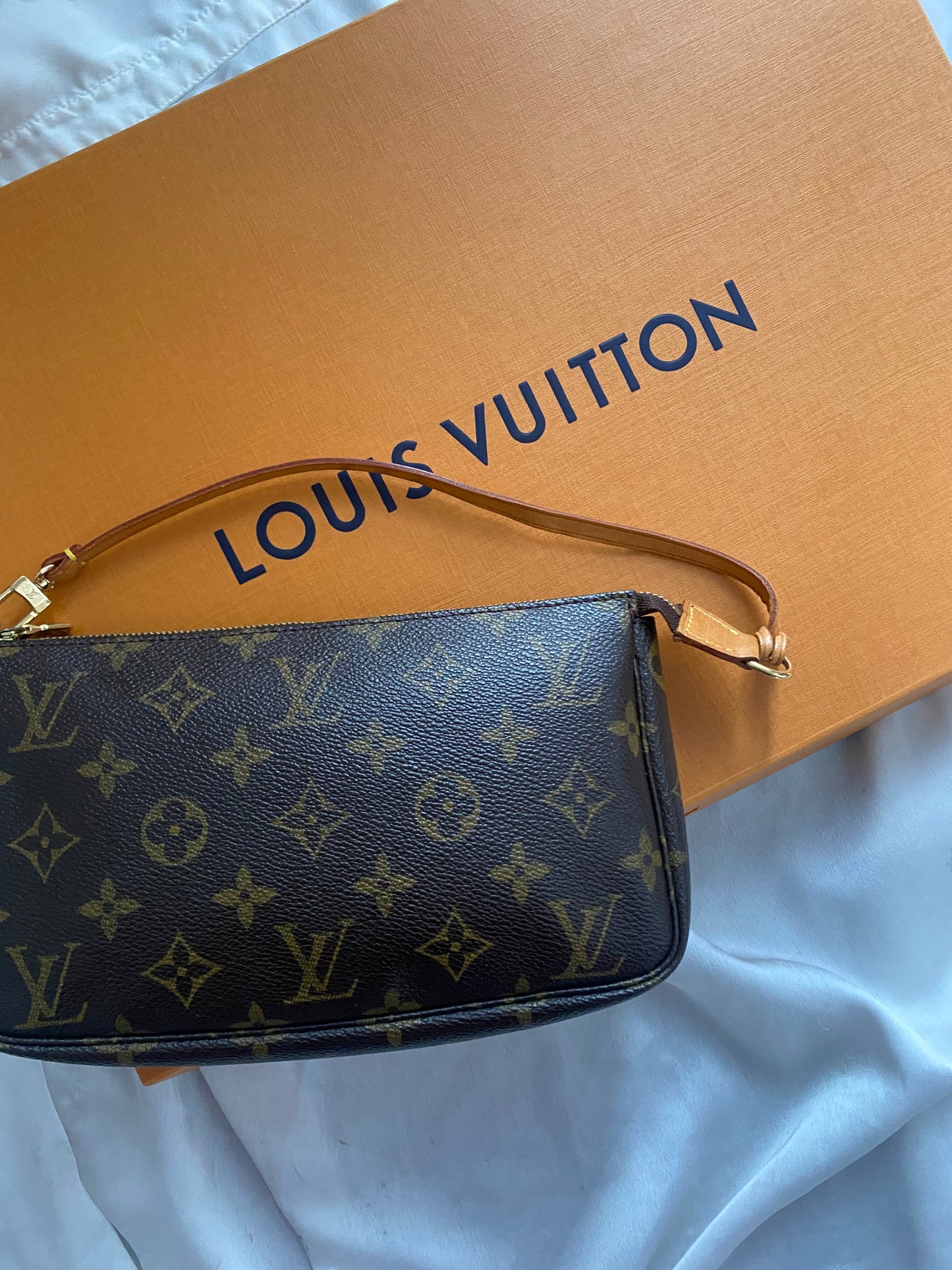 Louis Vuitton monogram accessory clutch bag