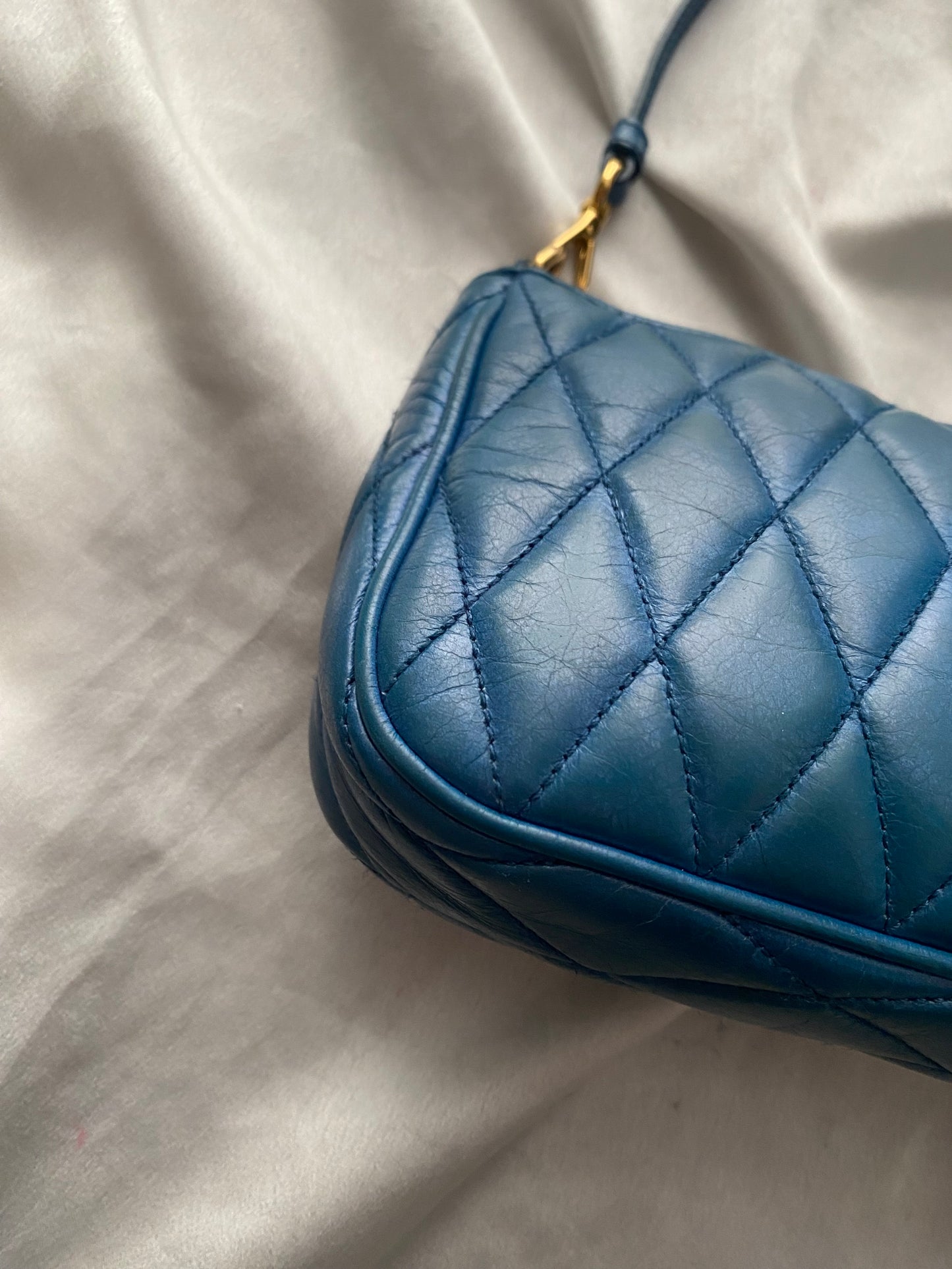 Miu Miu pochette oceano