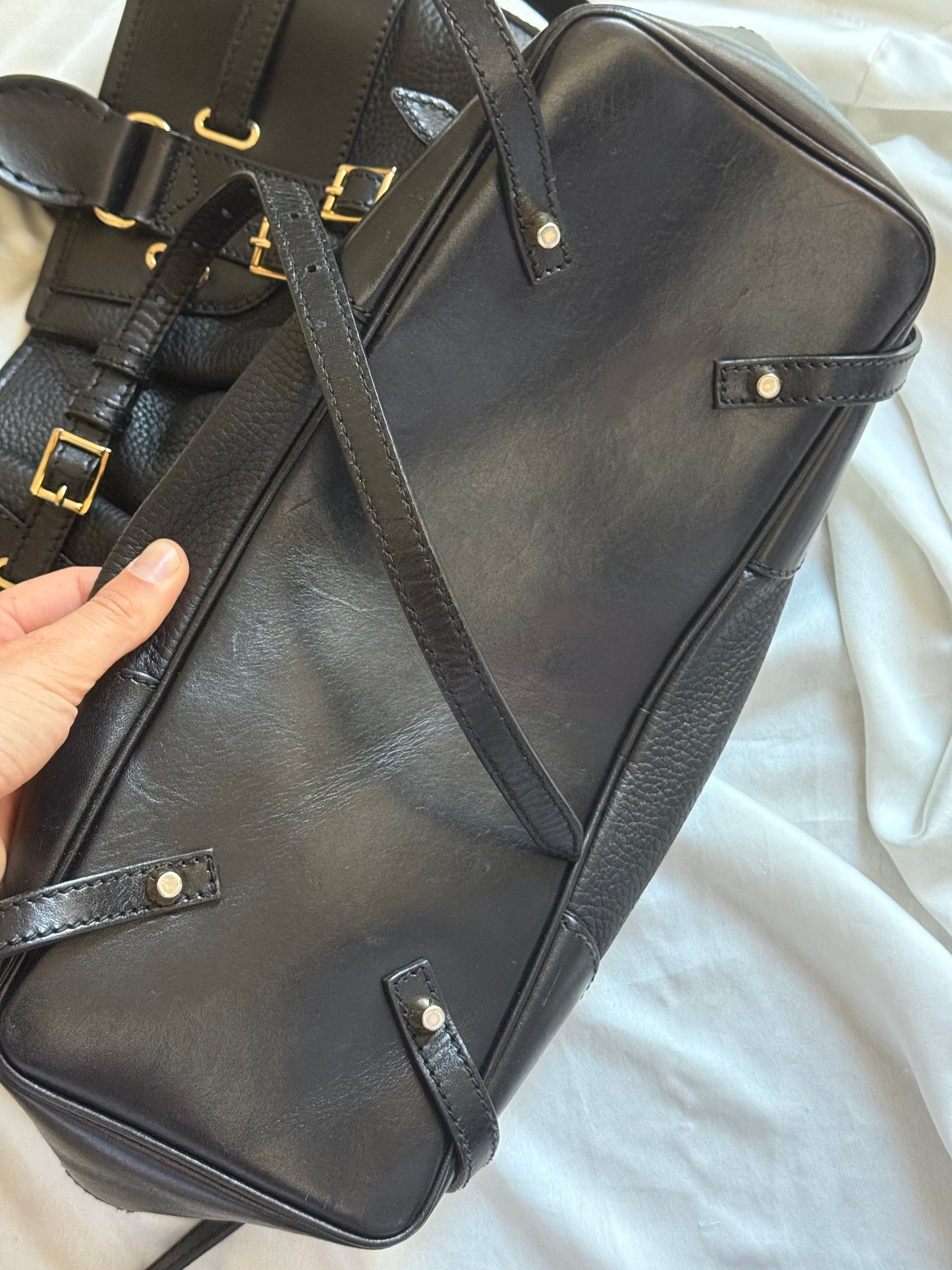 Burberry Bridle Whipstitch black