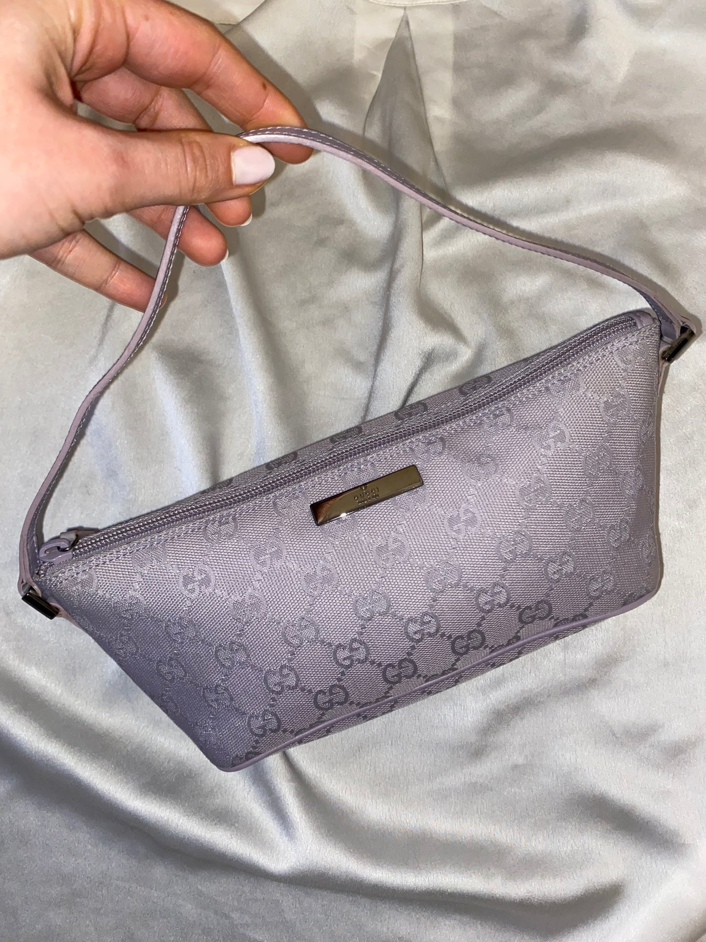 Gucci boat baguette lilac