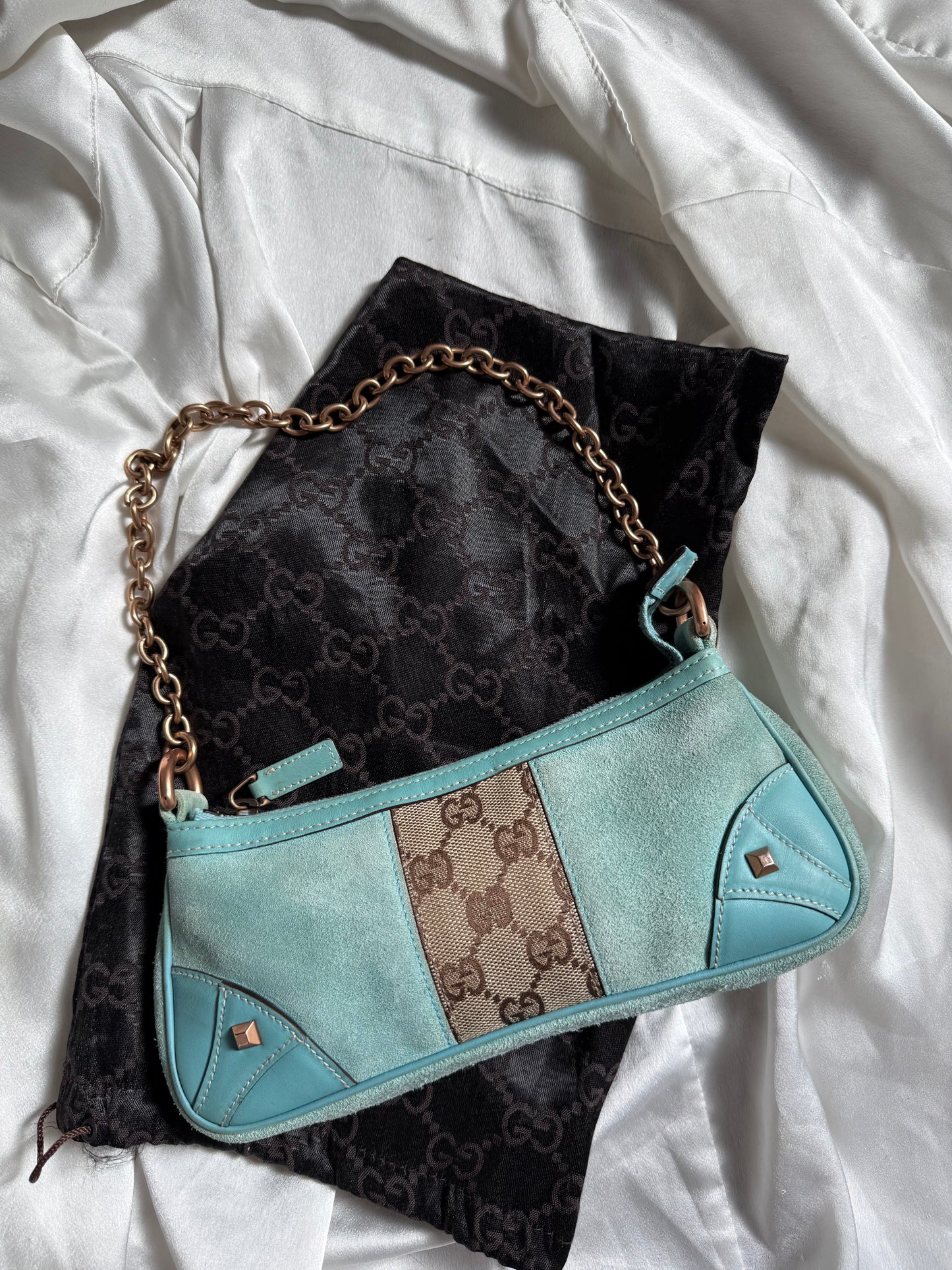 Gucci nailhead pochette azzurro