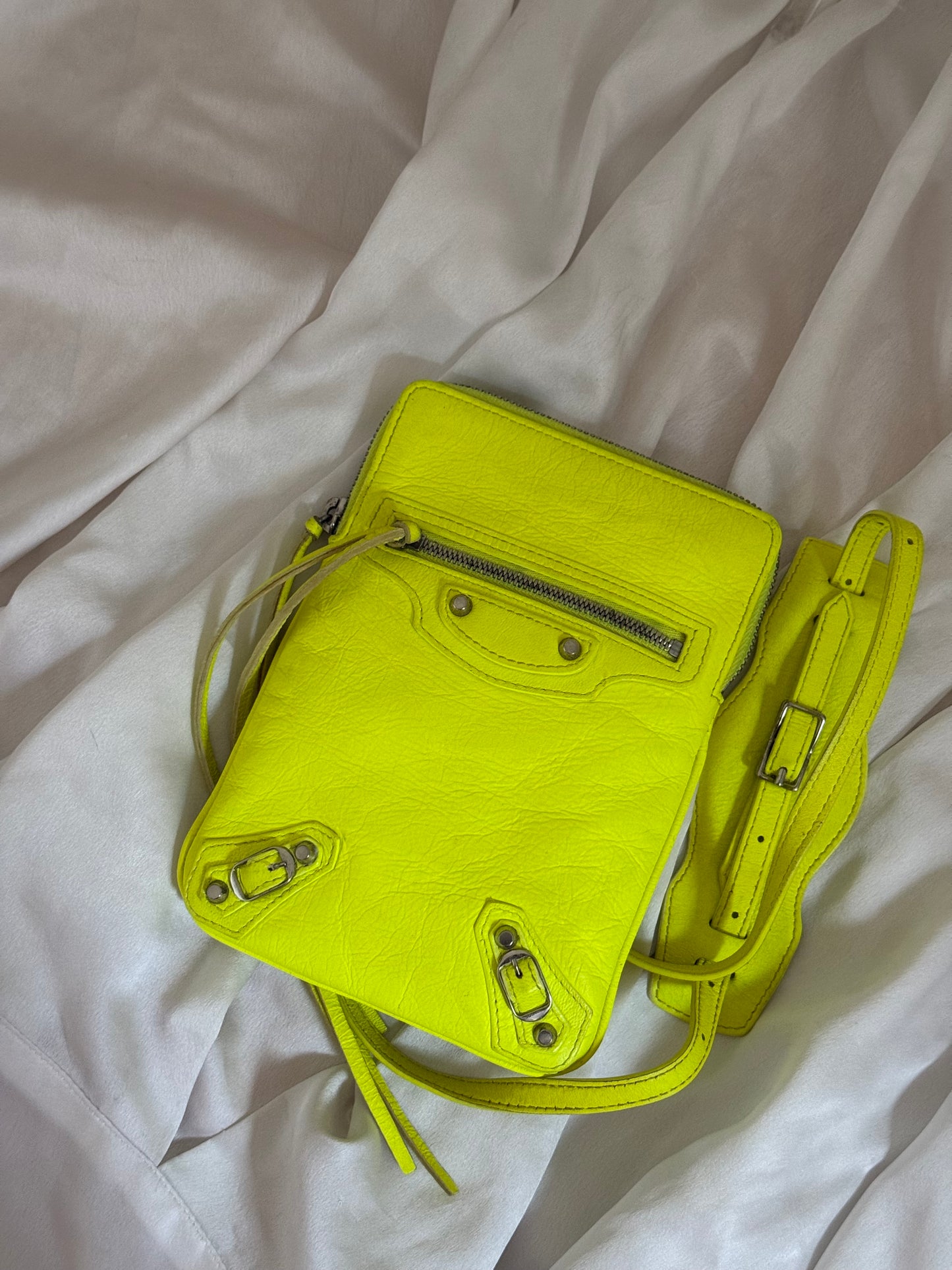 Balenciaga phone holder fw 2016 neon