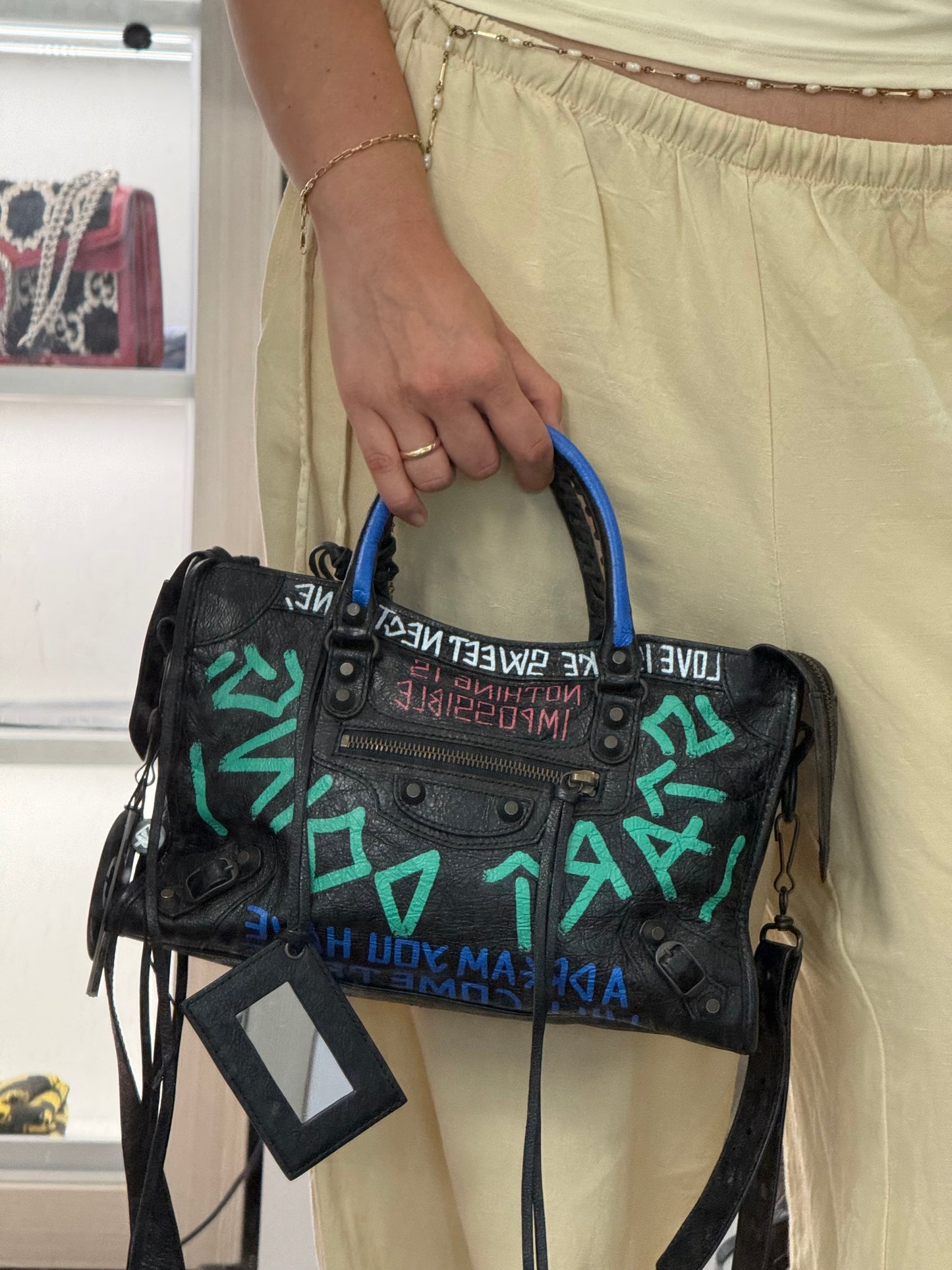 Balenciaga city graffiti small f/w 2018