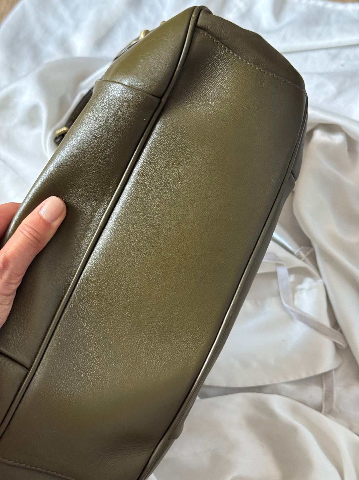 Burberry hobo olive green