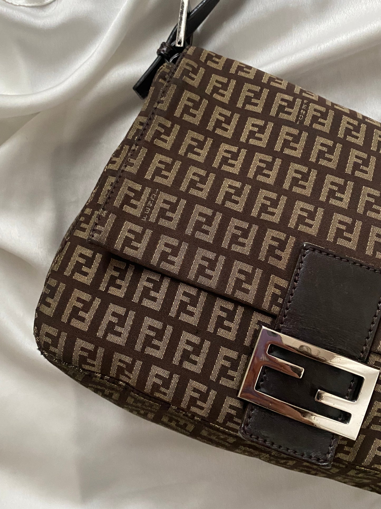 Fendi mom baguette zucchini brown