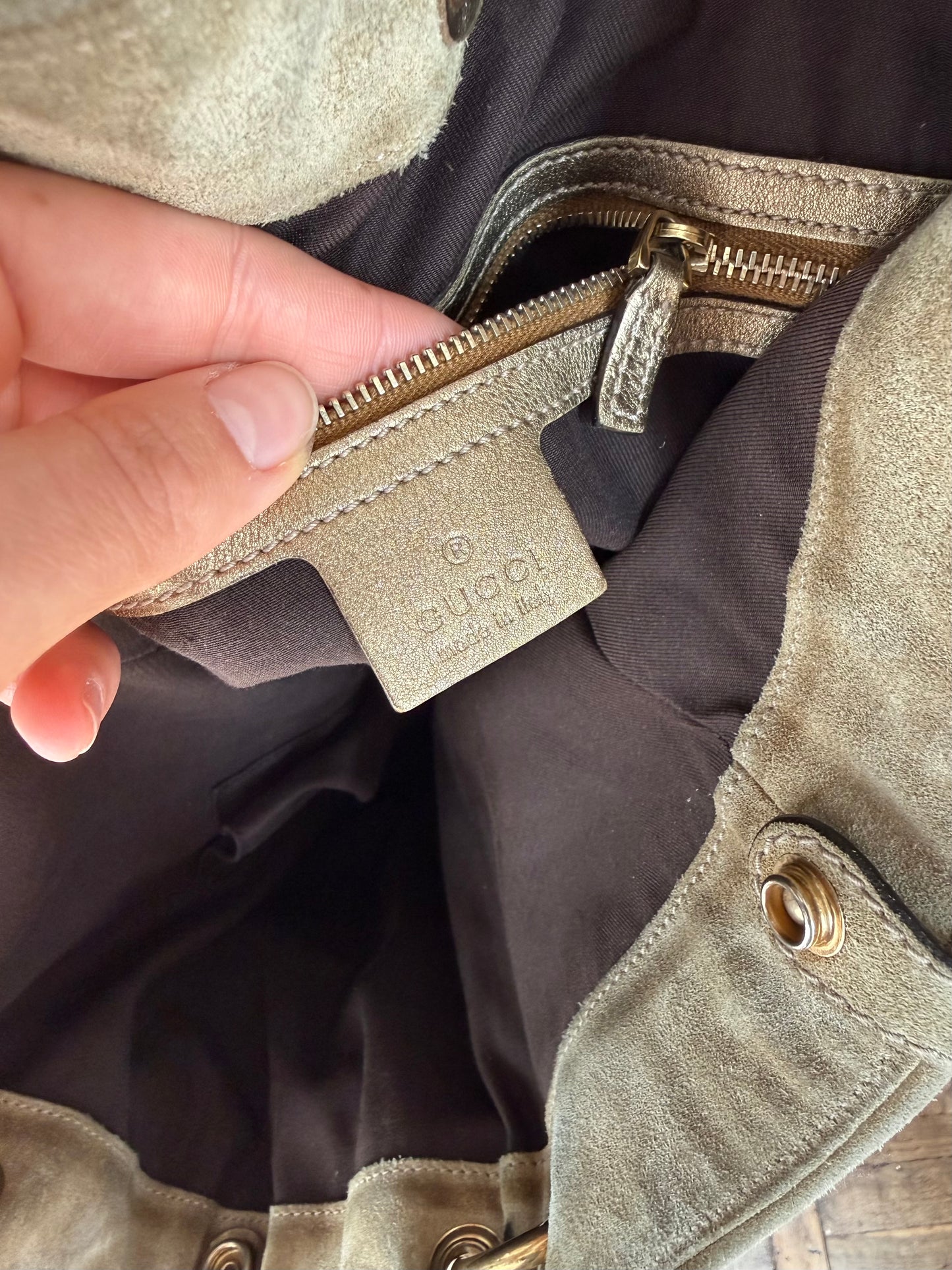 Gucci Irina tote in camoscio beige