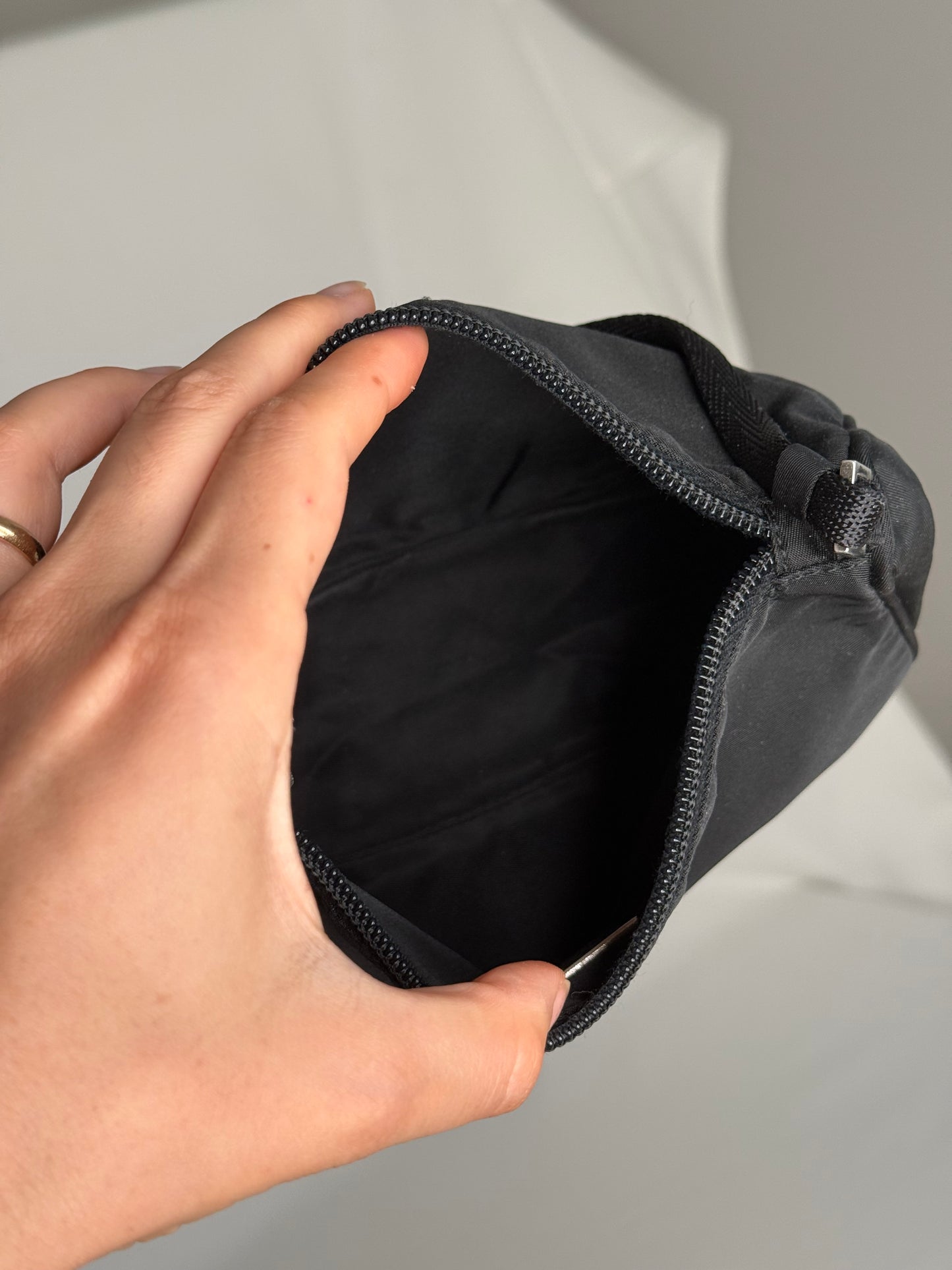 Prada hobo 2002 black