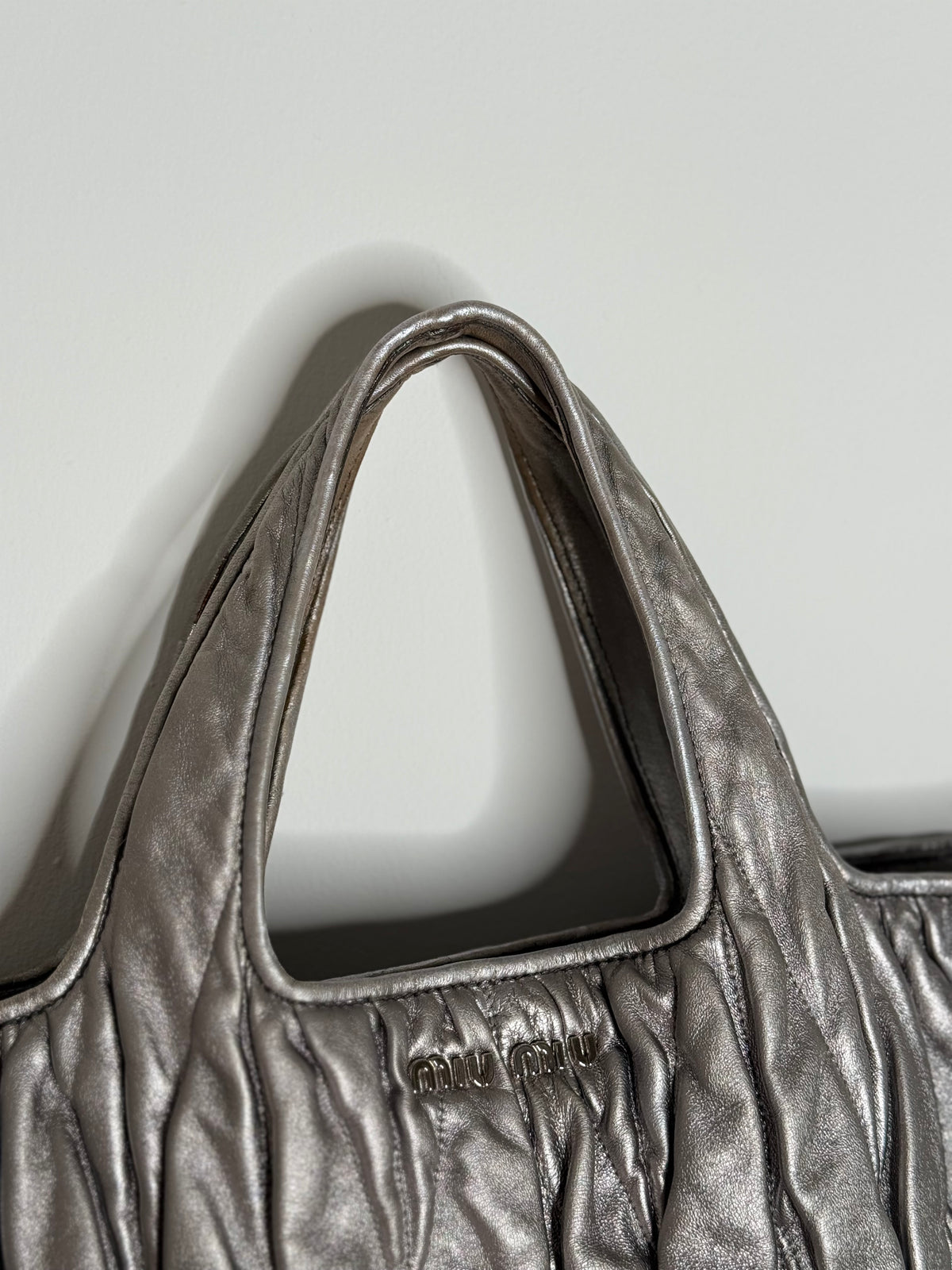 Miu Miu shopping tote argento