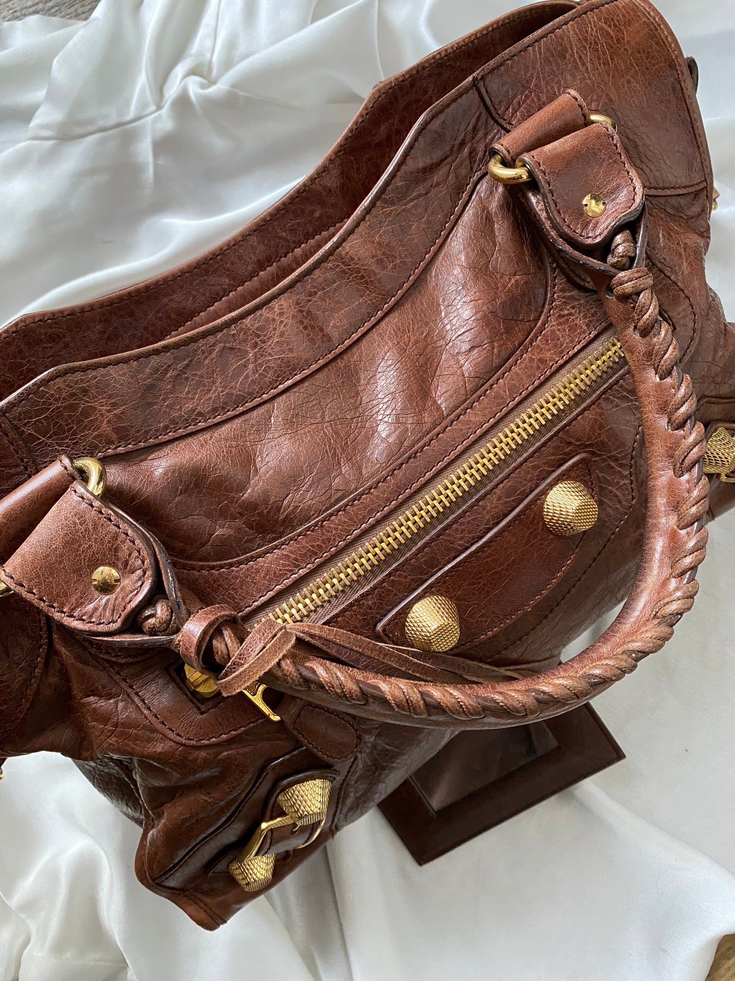 Balenciaga city chataigne giant hw gold