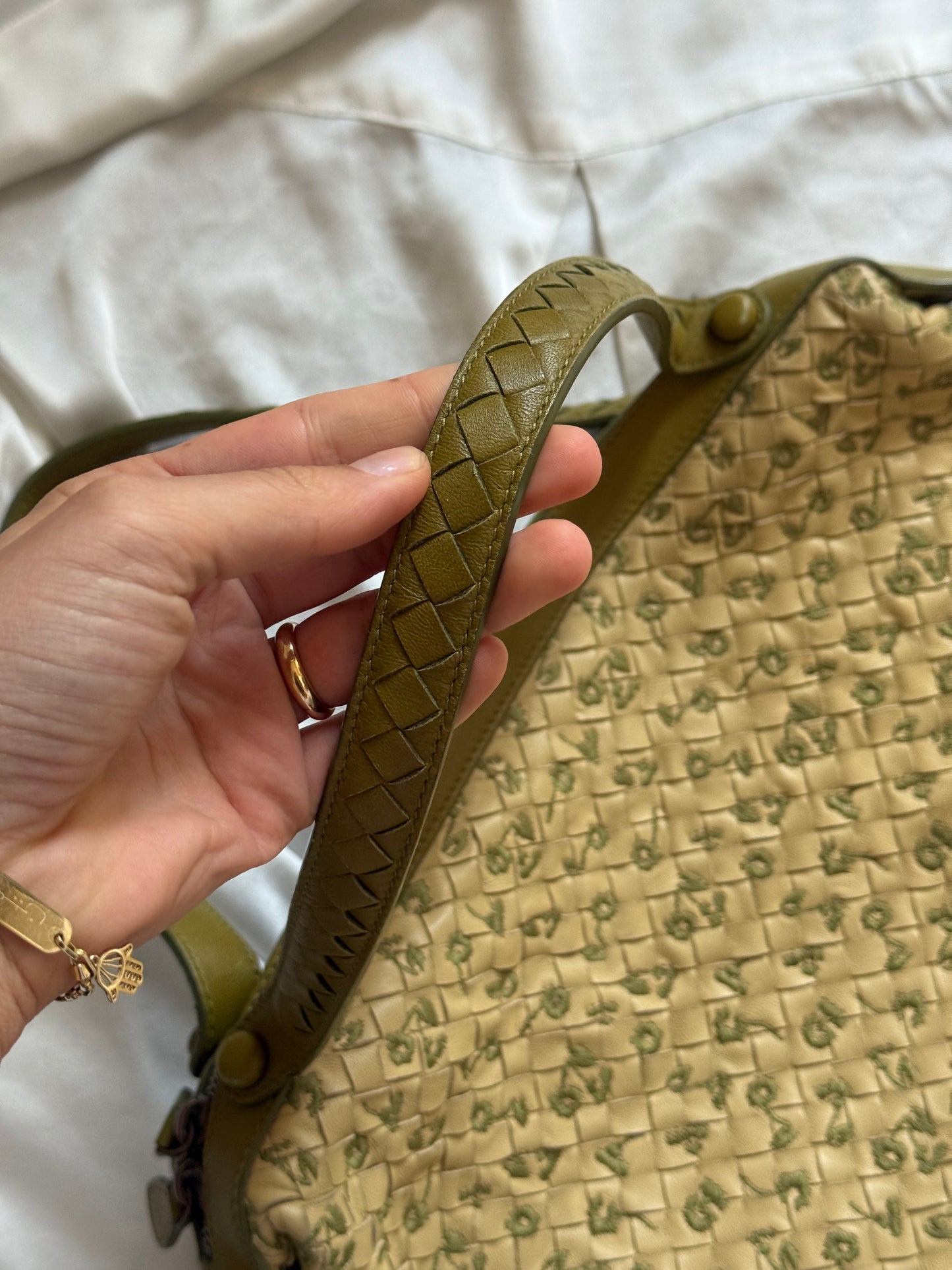 Bottega Veneta belly 76 intrecciato margherite