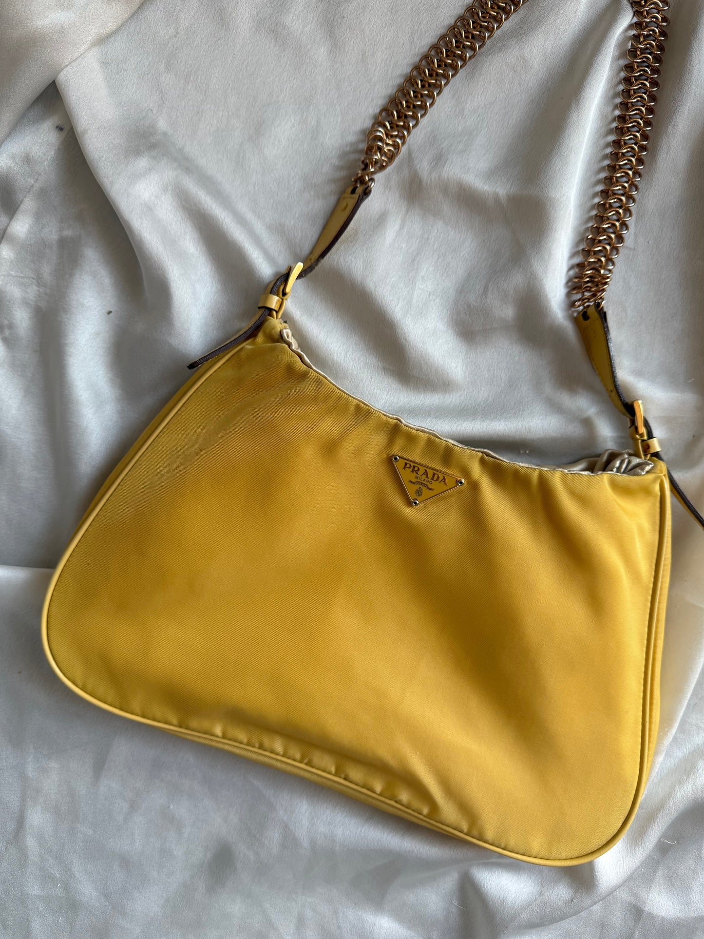 Prada hobo cleo vintage sole