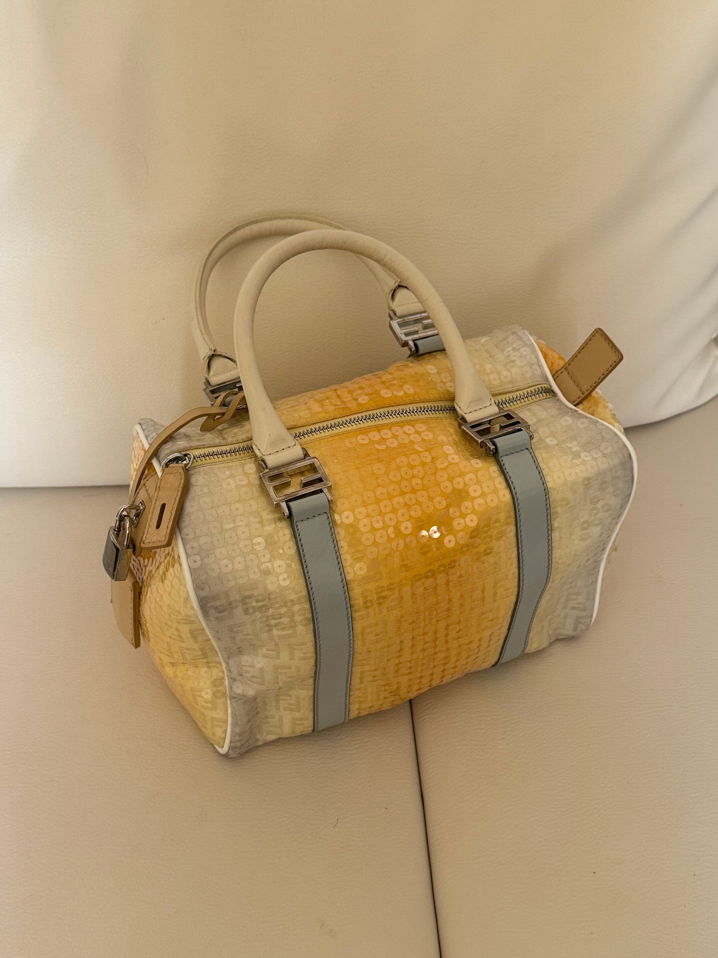 Bauletto Fendi small monogram zucchino paillette giallo