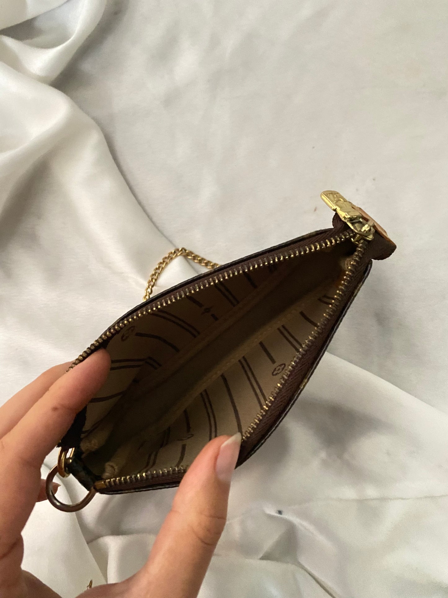 Louis Vuitton mini clutch bag accessoire ed. Trunks &amp; Bags Limited
