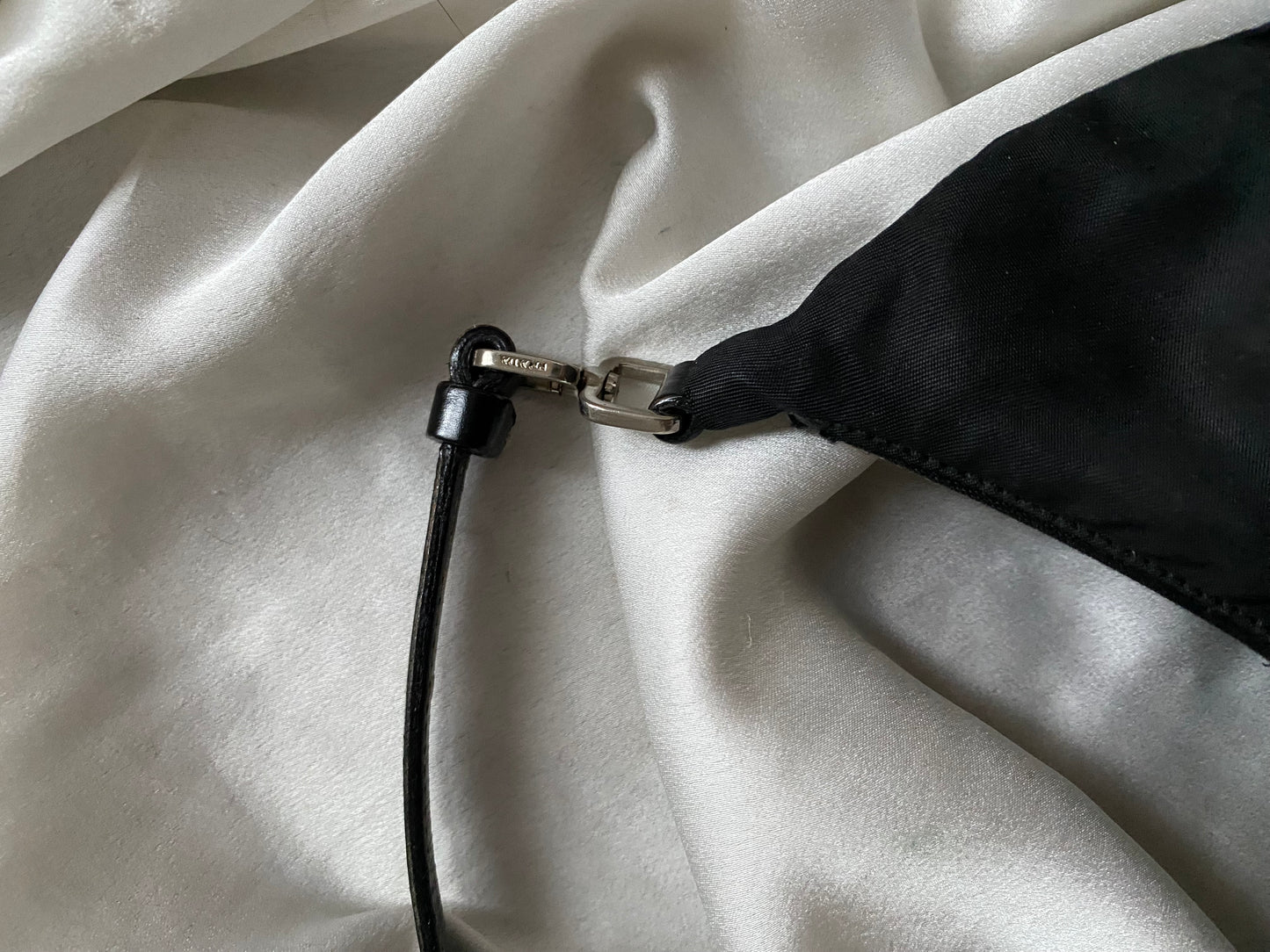 Prada spalla nylon e pelle