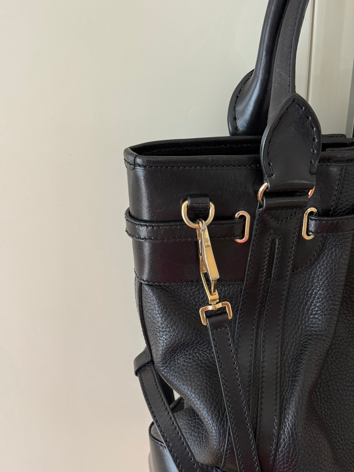 Burberry Bridle Whipstitch black