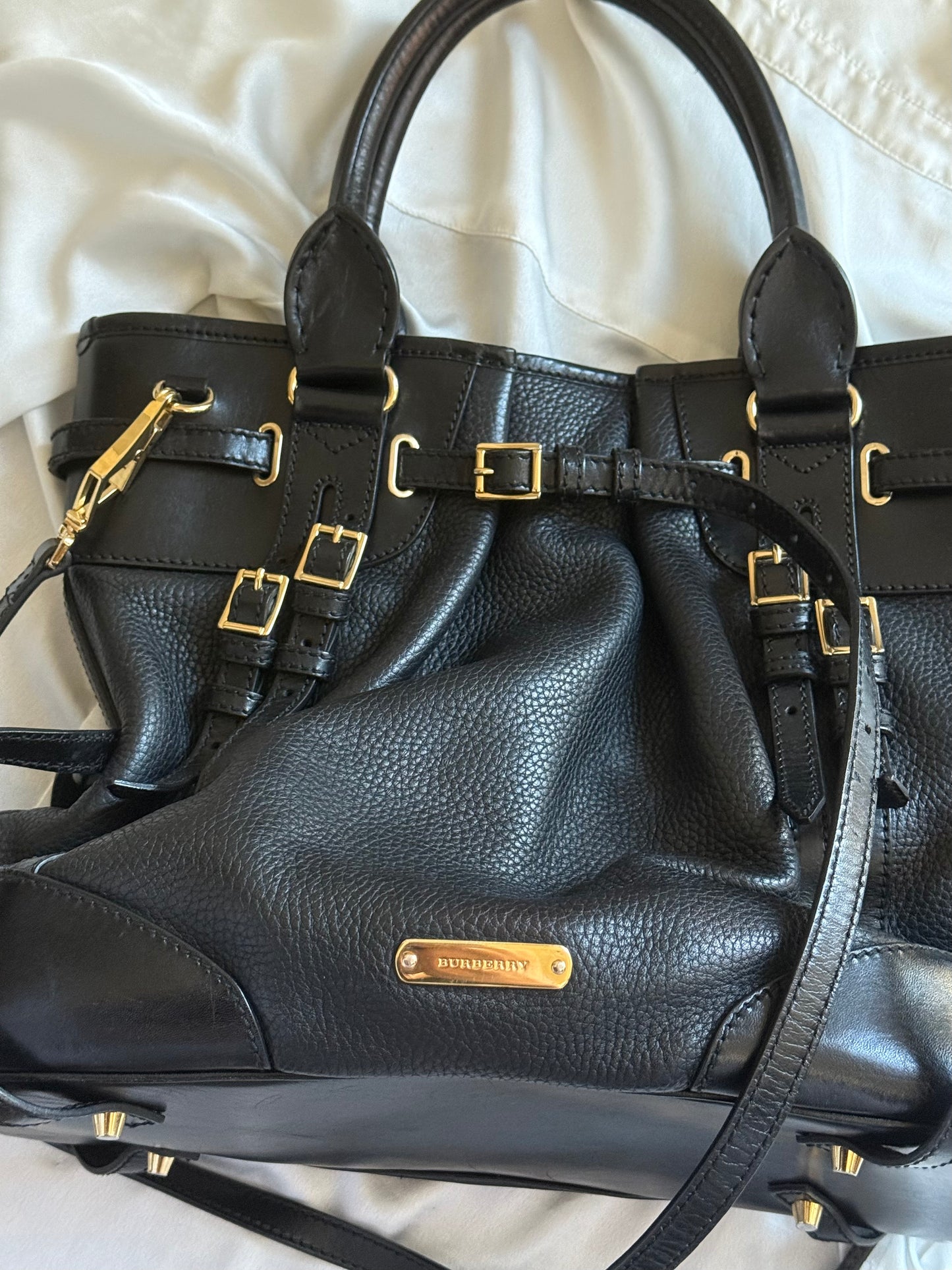Burberry Bridle Whipstitch black