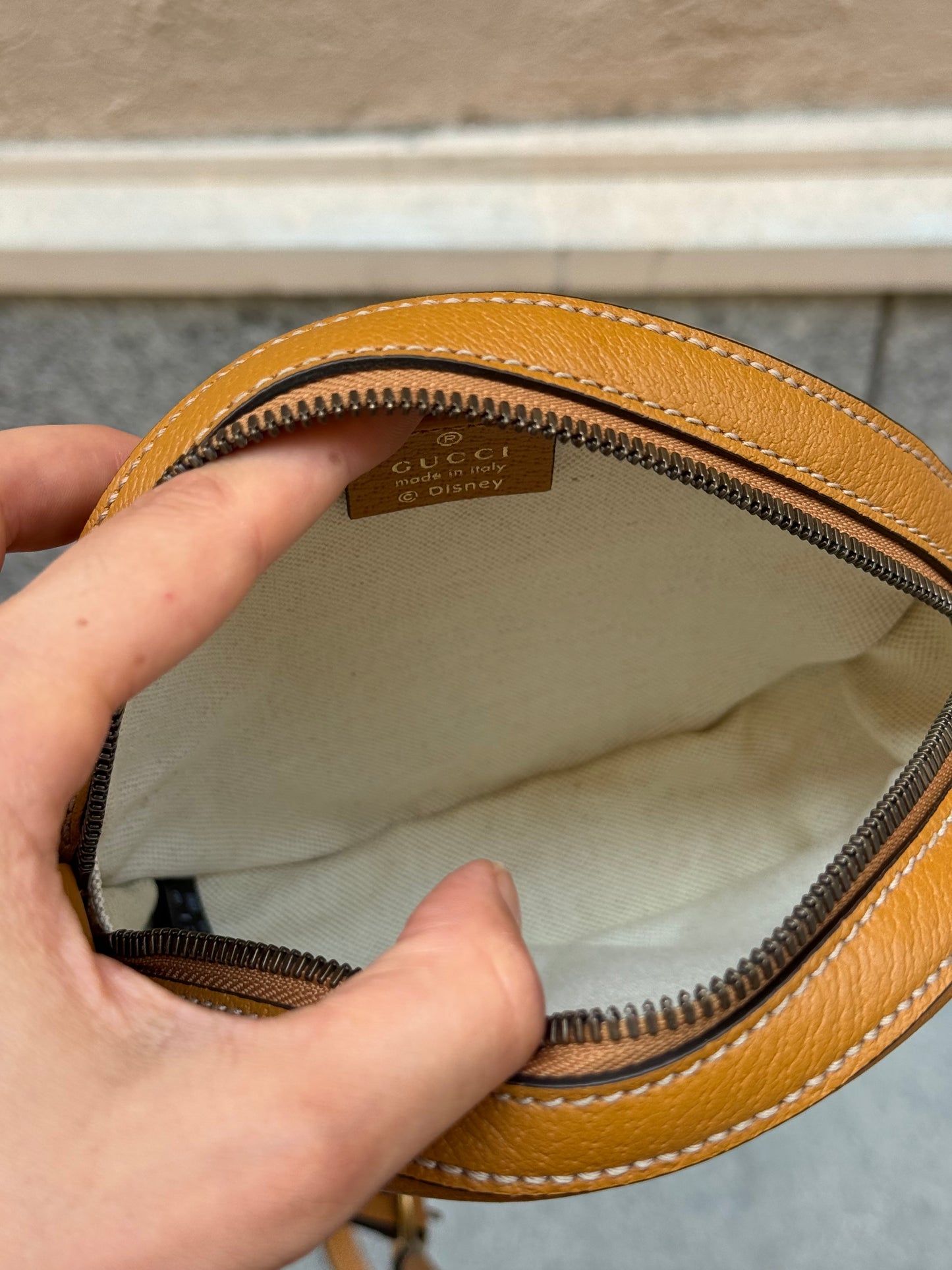 Gucci x Disney Borsa Tonda Monogram Topolino