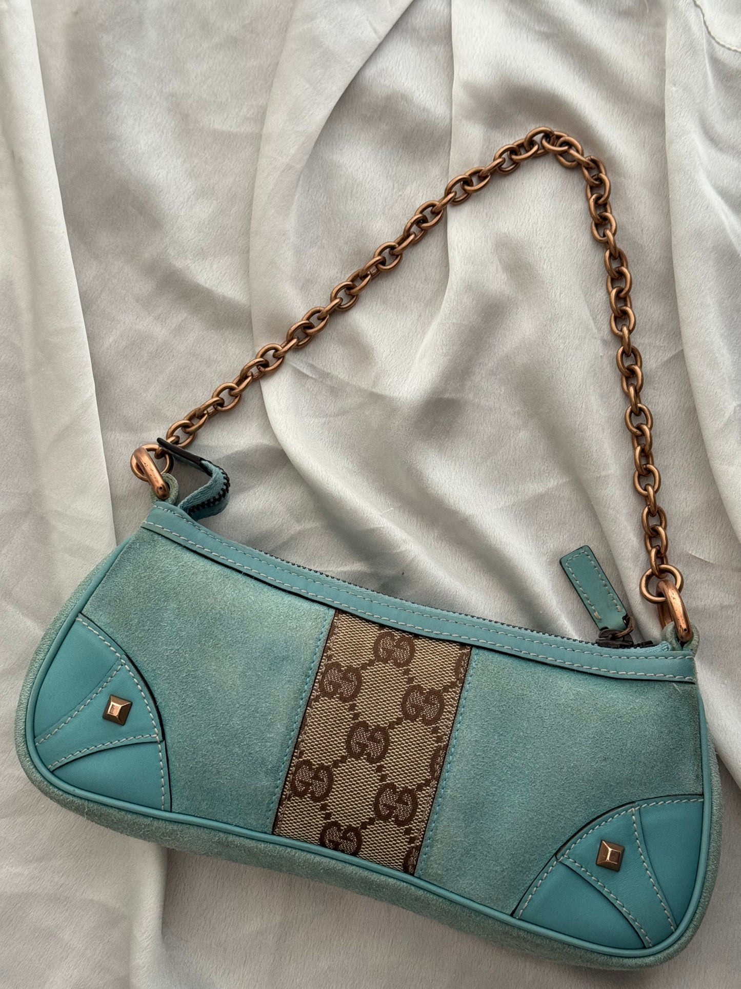 Gucci nailhead pochette azzurro