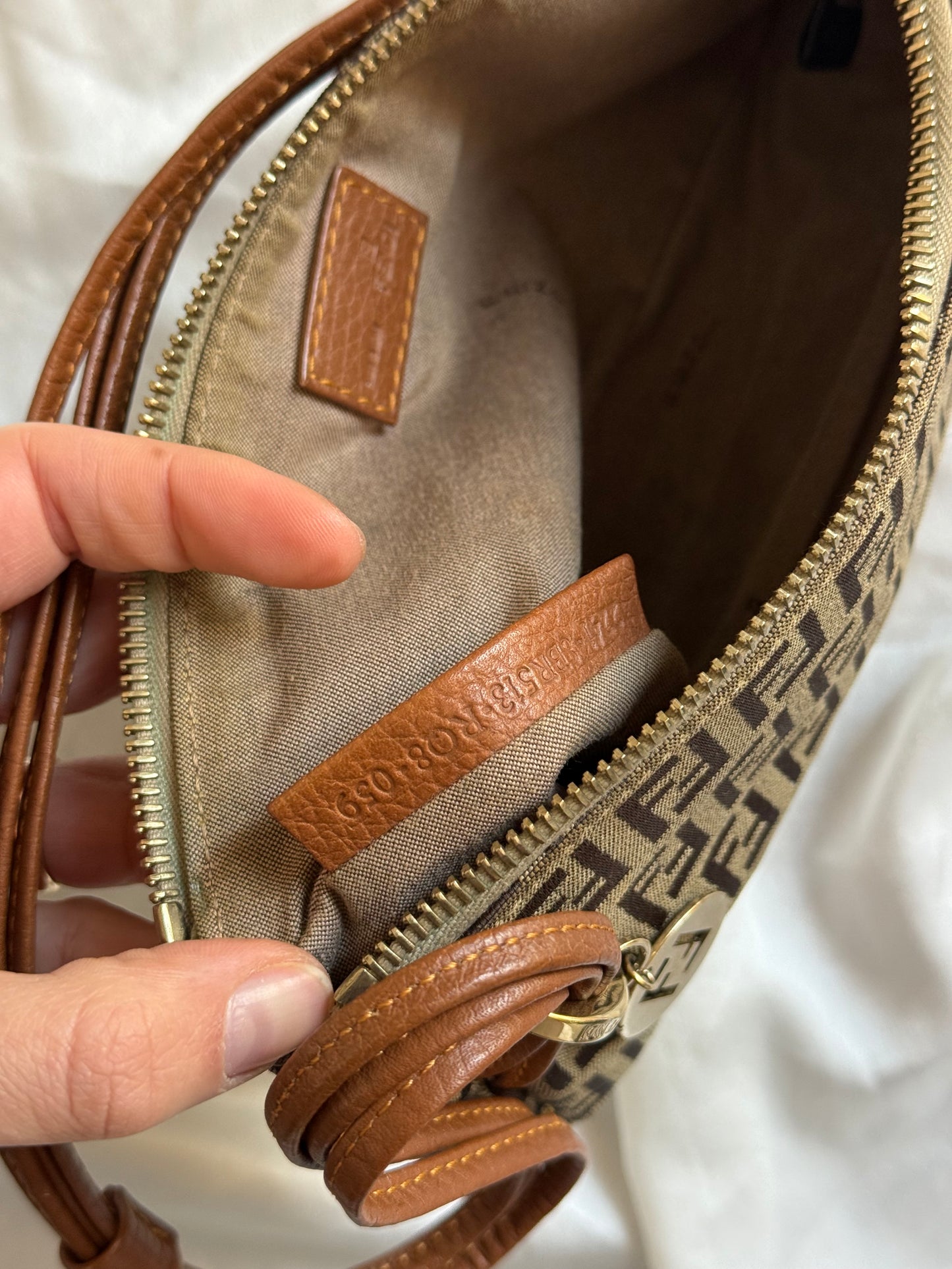 Fendi pochette gold charm manico pelle