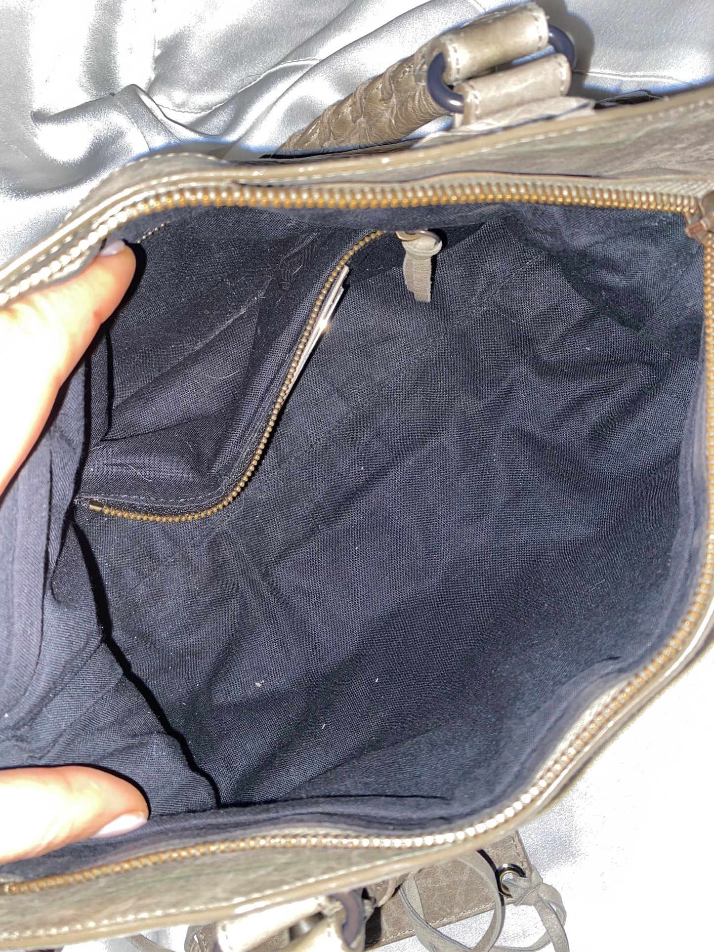 Balenciaga first galet