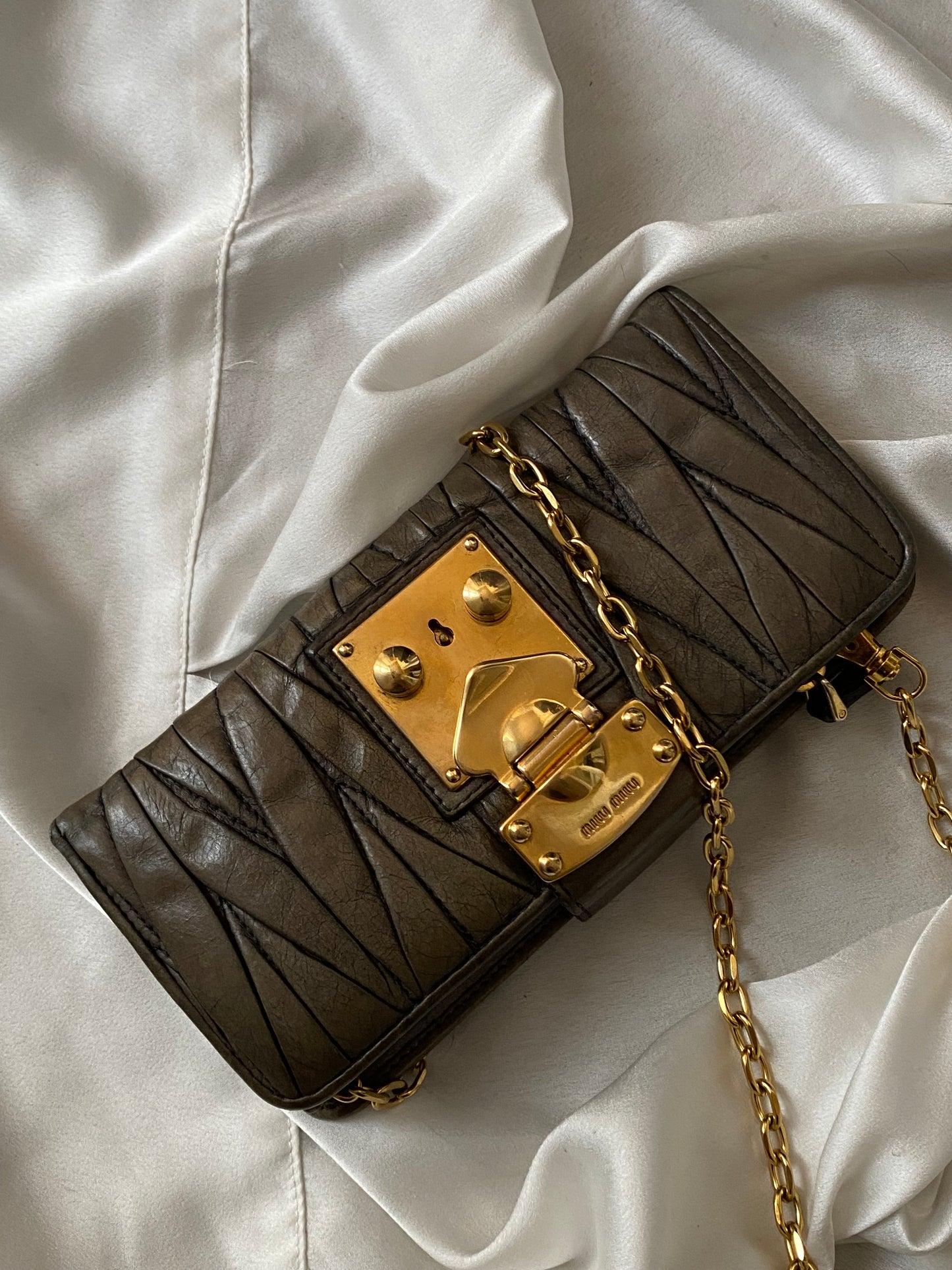 Miu miu pochette antracite