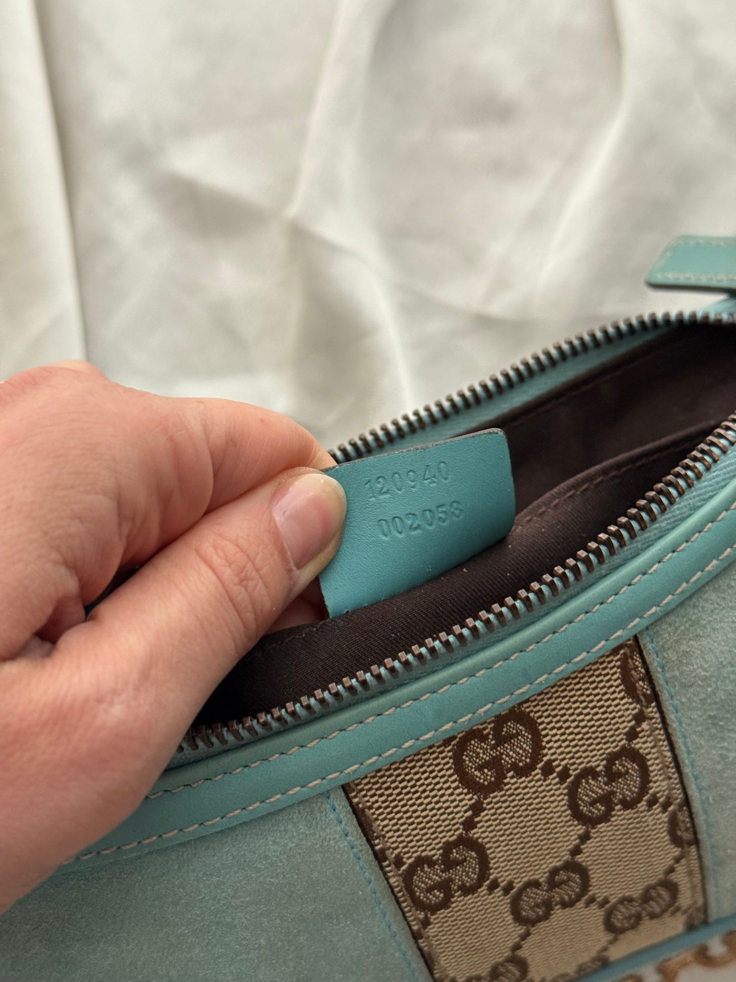Gucci nailhead pochette azzurro