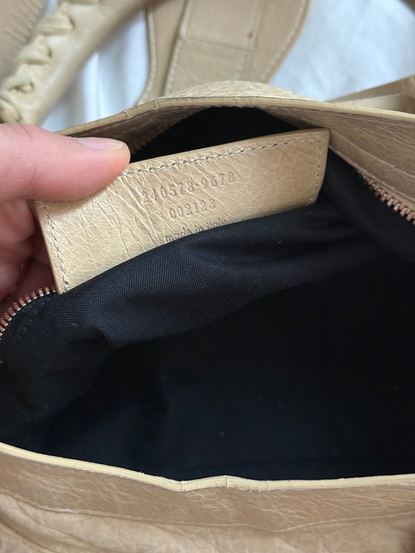 Balenciaga town s/s 2010 sahara