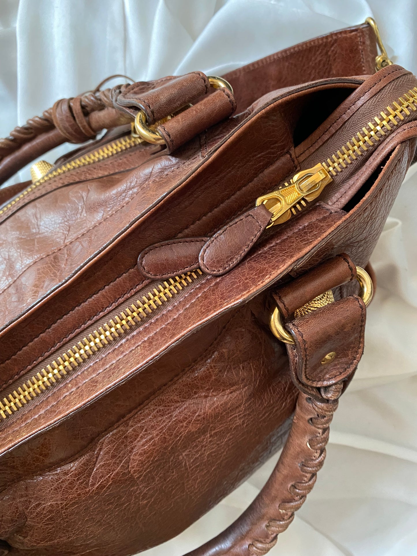 Balenciaga city chataigne giant hw gold