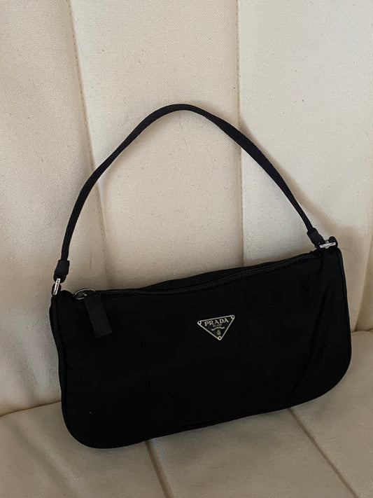 Prada hobo 2002 black