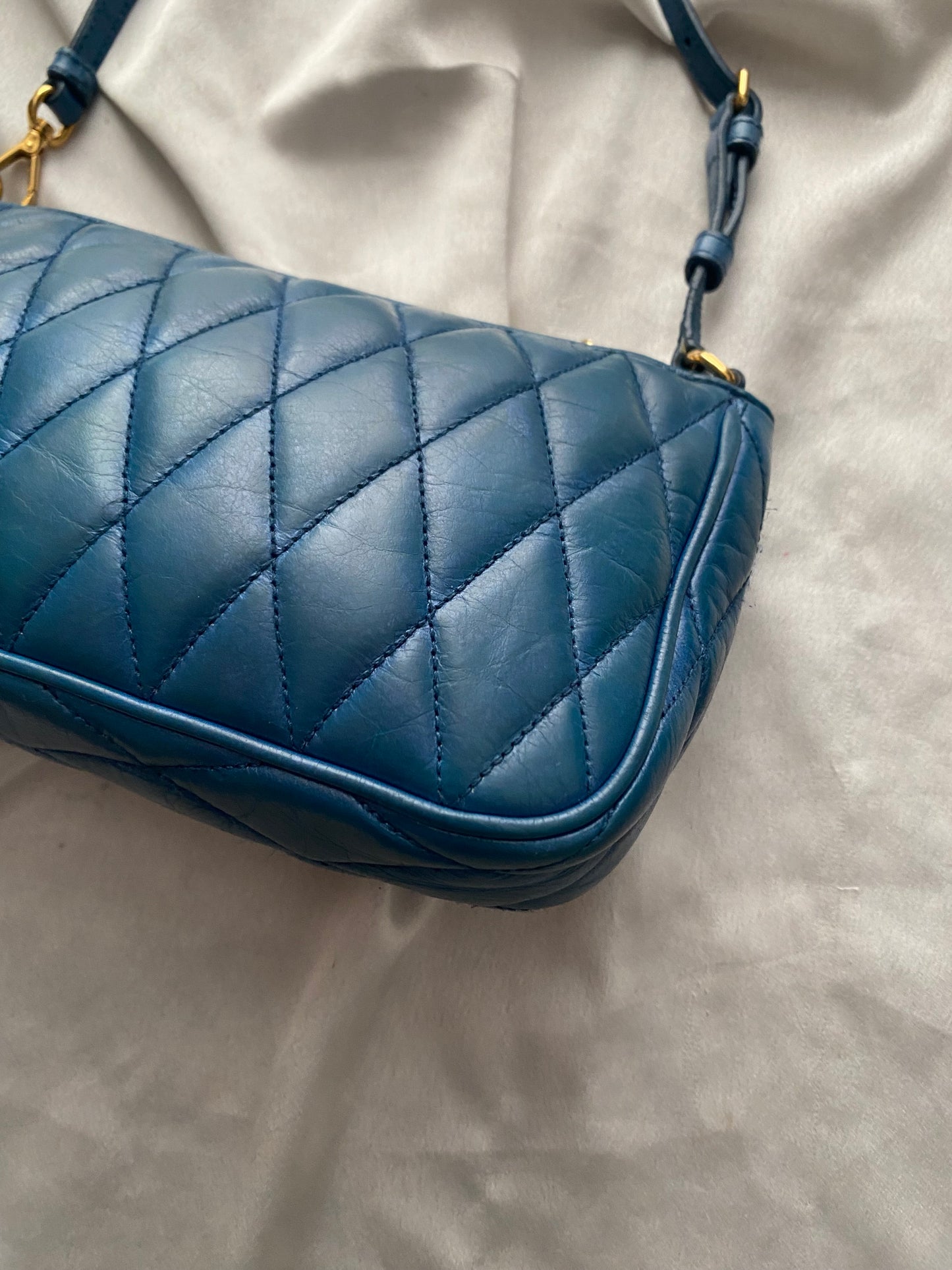 Miu Miu pochette oceano