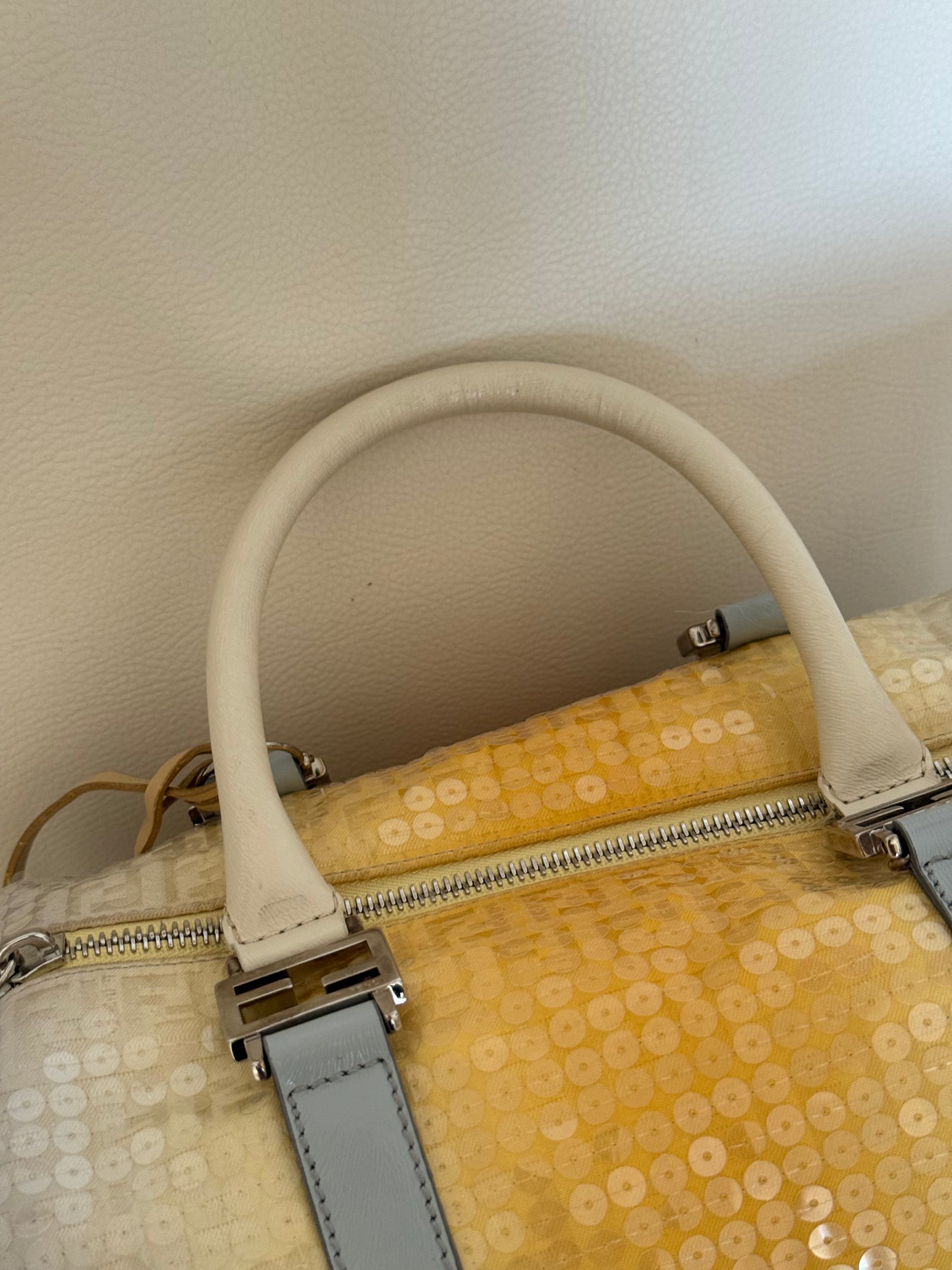 Bauletto Fendi small monogram zucchino paillette giallo