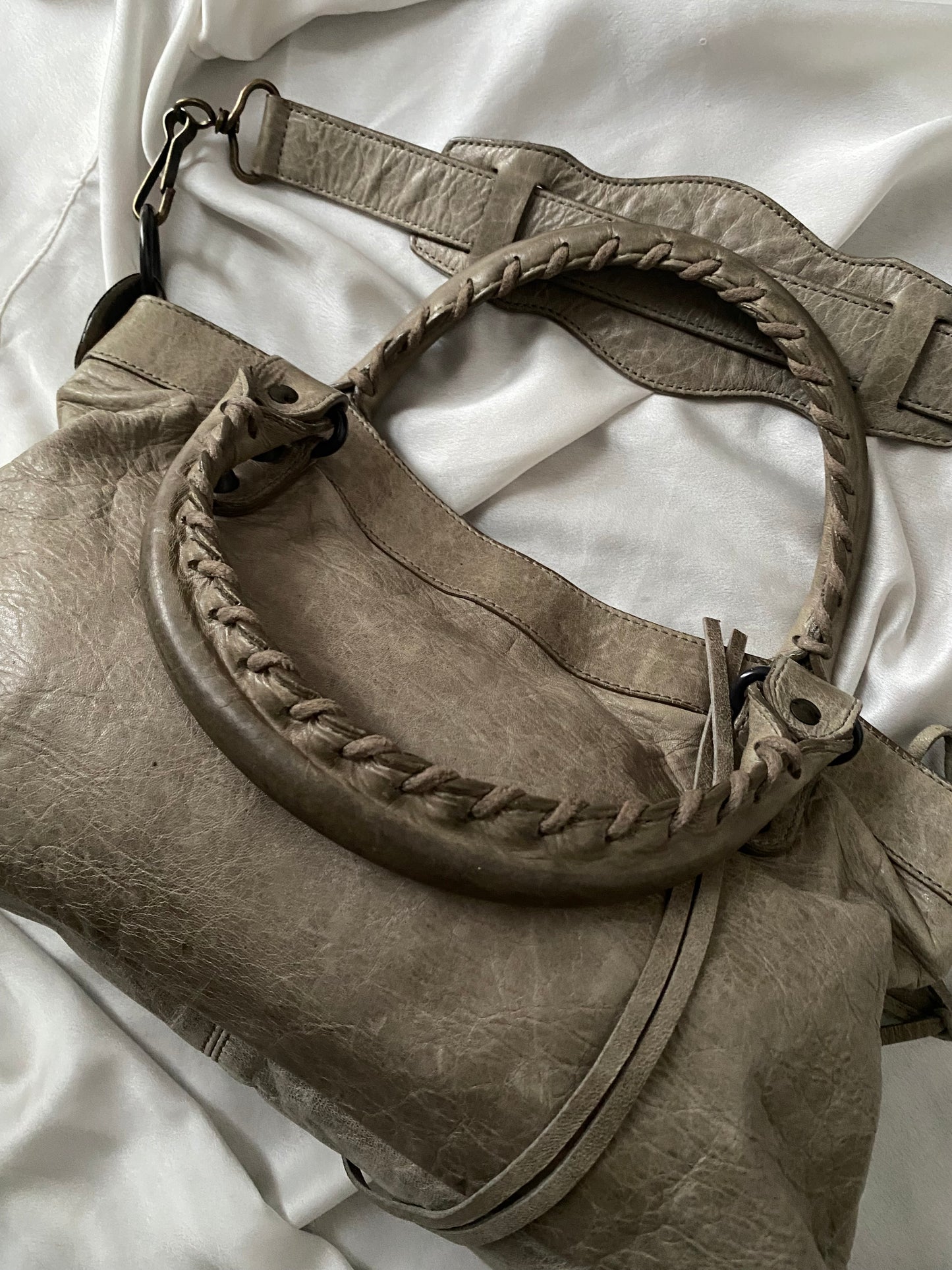 Balenciaga first galet