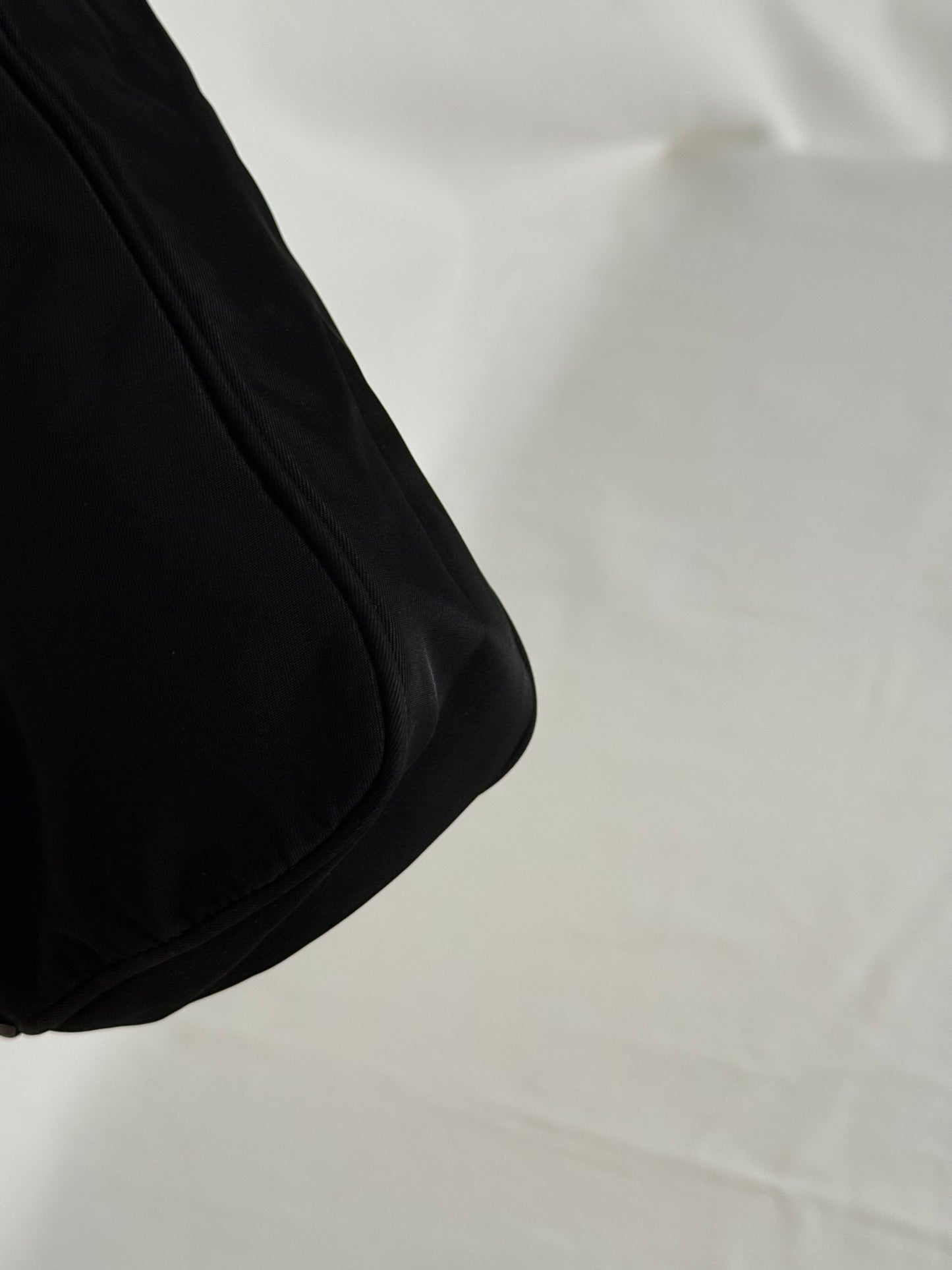 Prada hobo 2002 black
