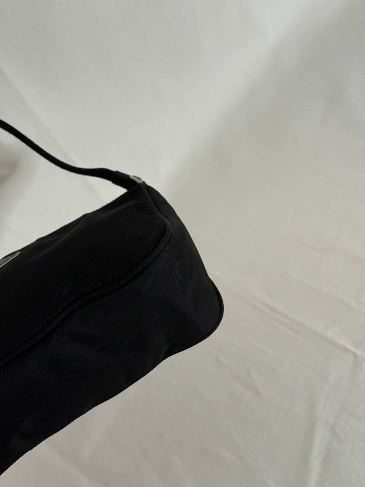 Prada hobo 2002 black