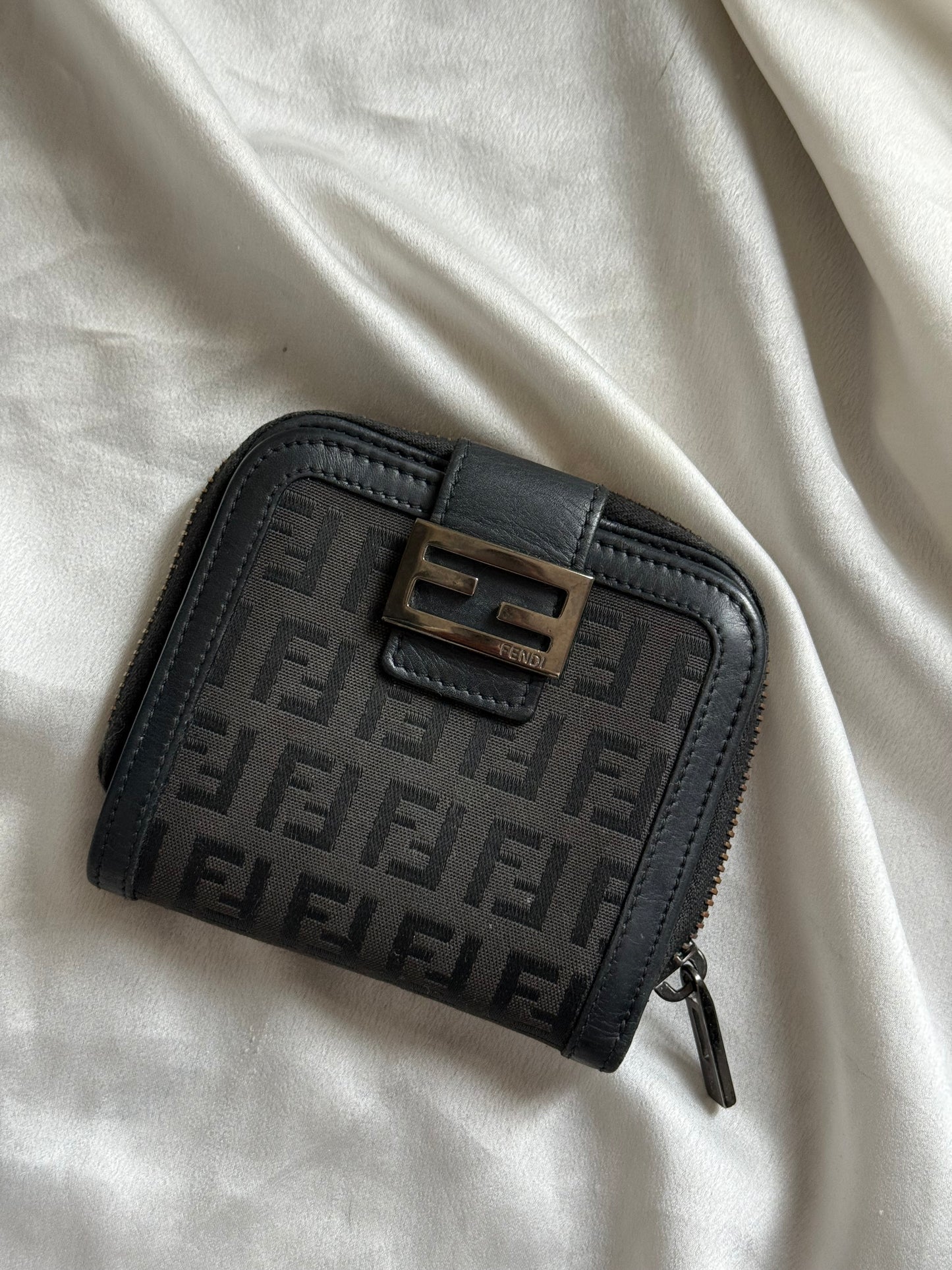 Fendi portafoglio zucchino small rounded