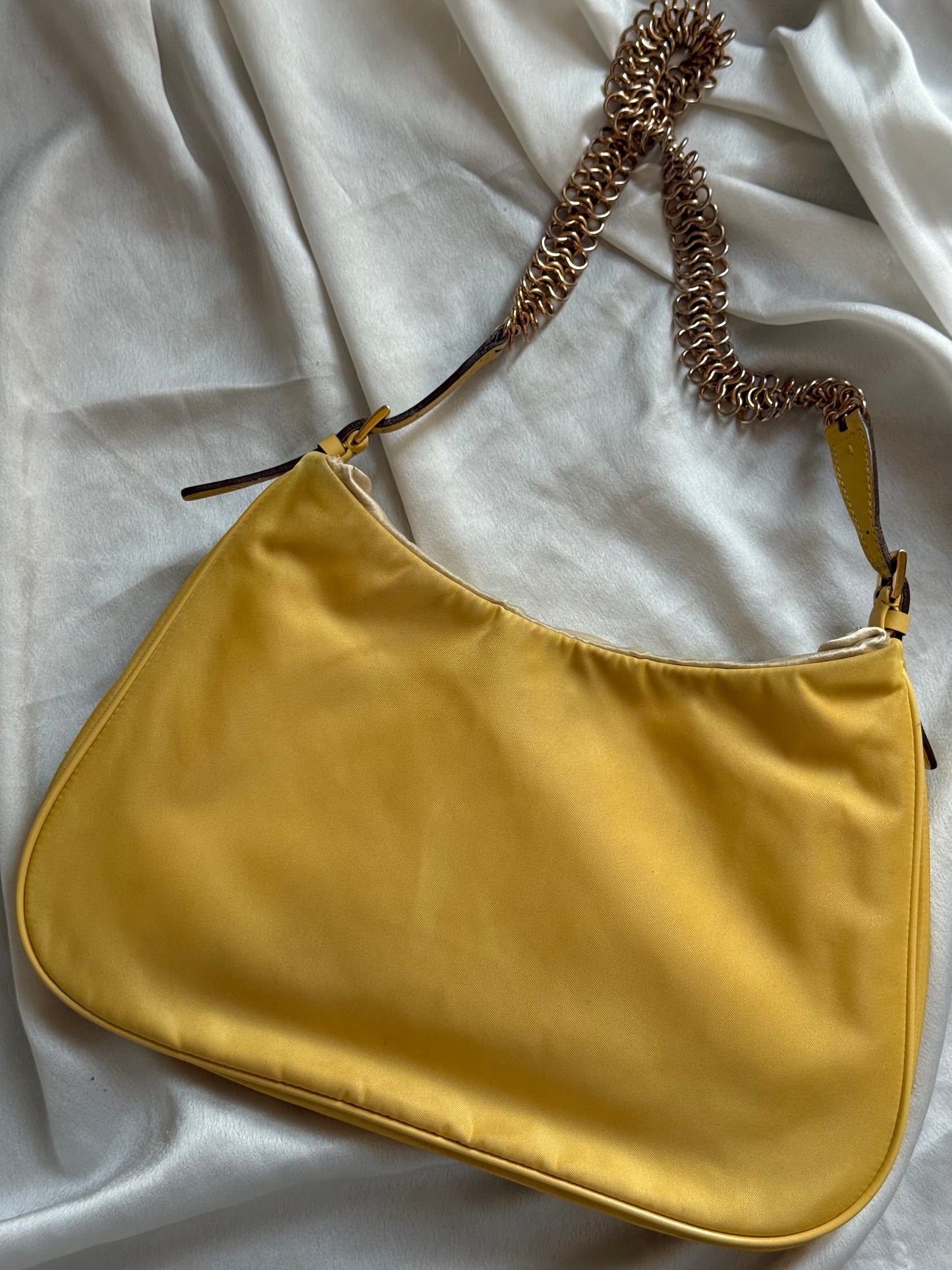 Prada hobo cleo vintage sole