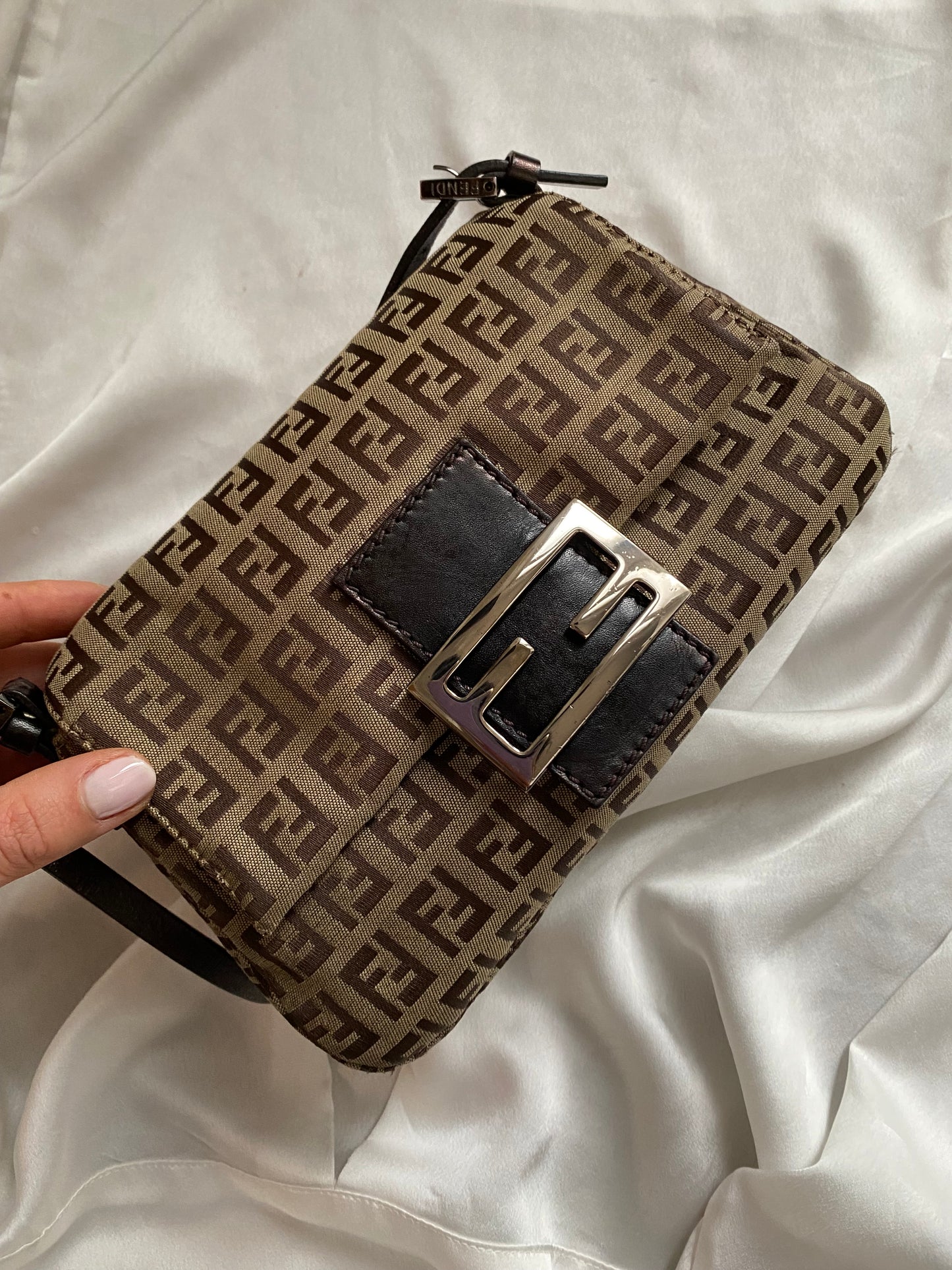 Fendi mini mom monogram beige zucchini