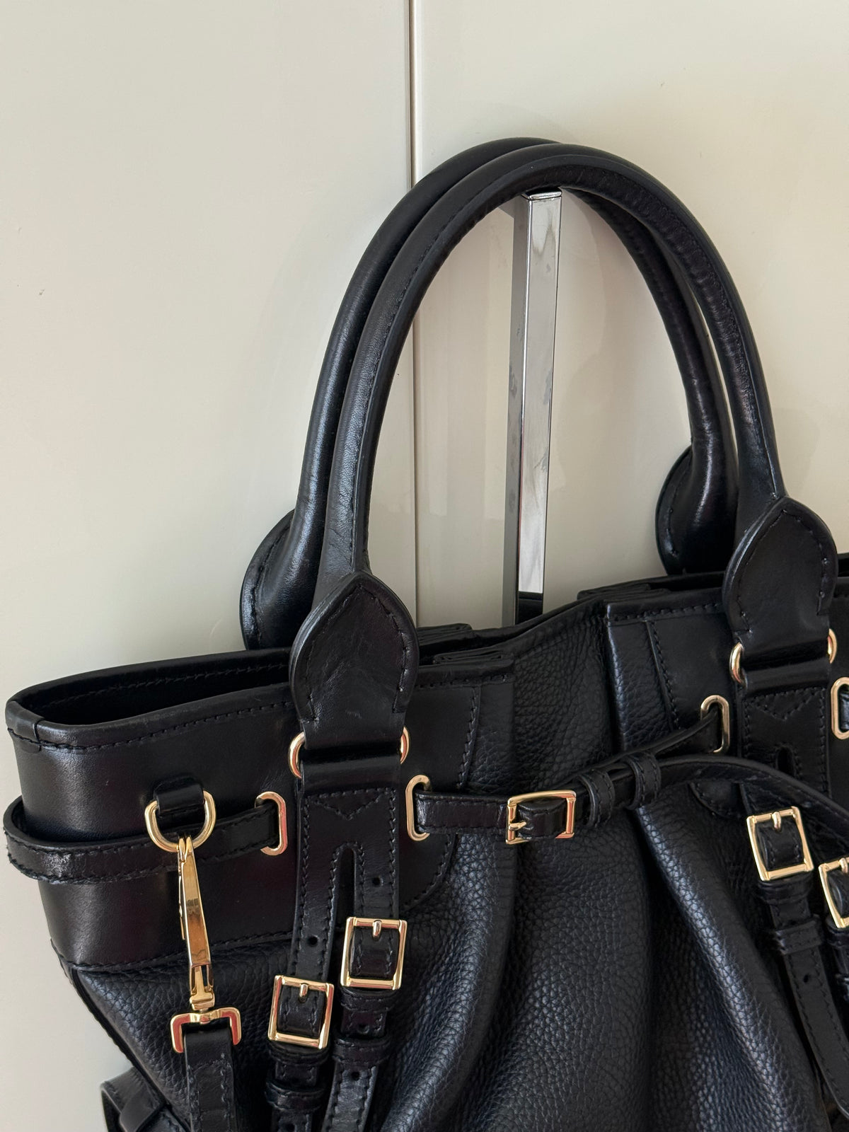 Burberry Bridle Whipstitch black