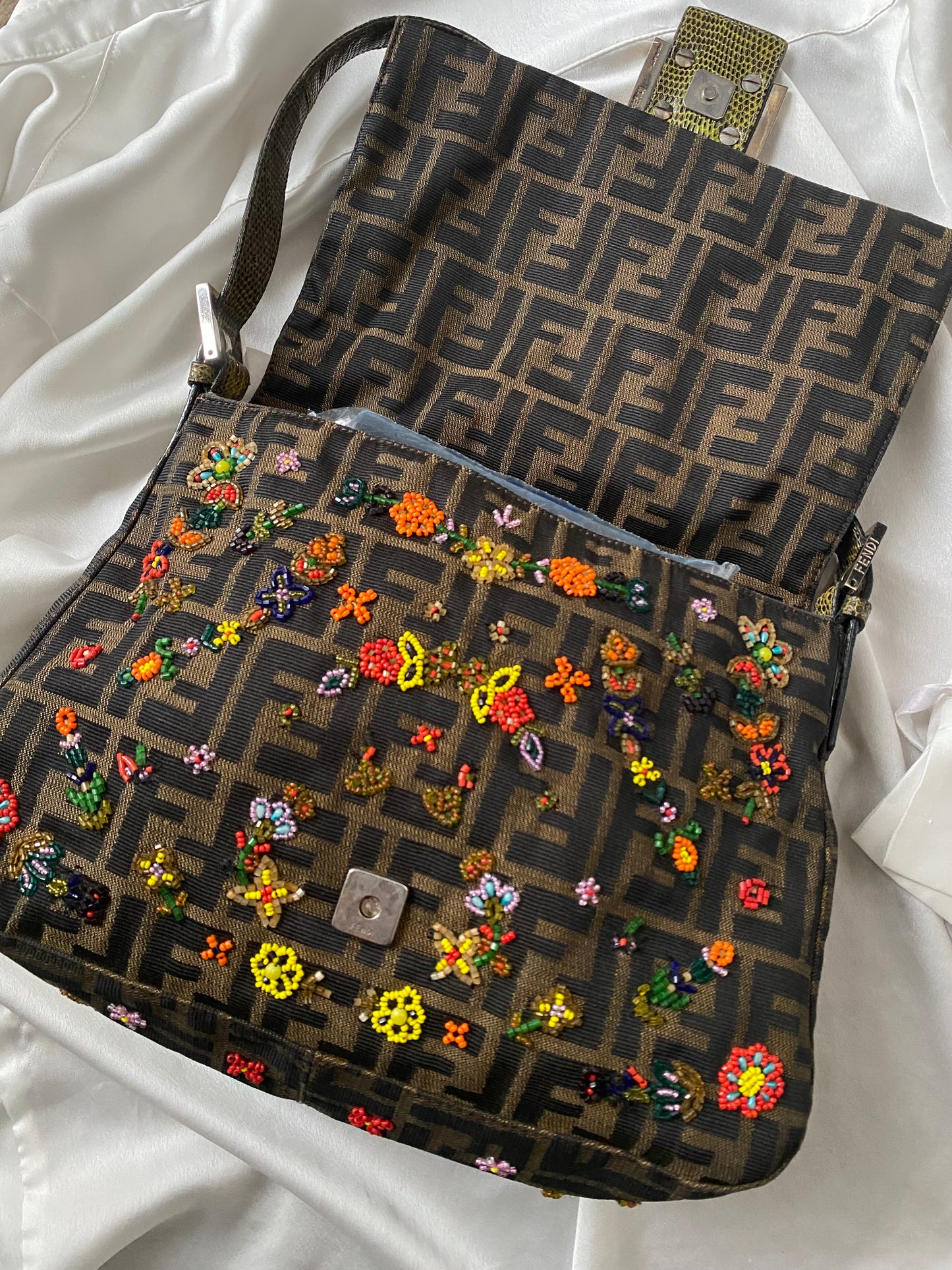 Fendi pumpkin mother with embroidery