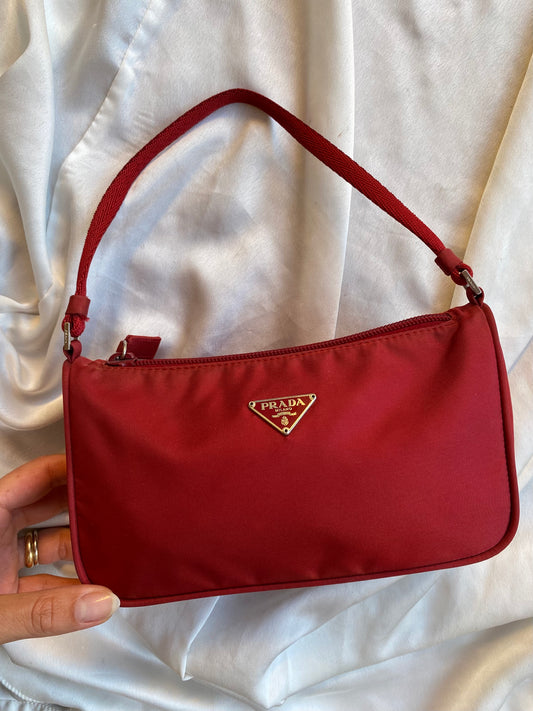 Prada hobo 2002 red