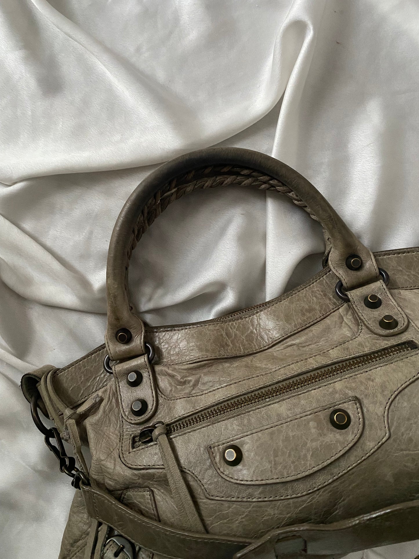 Balenciaga first galet