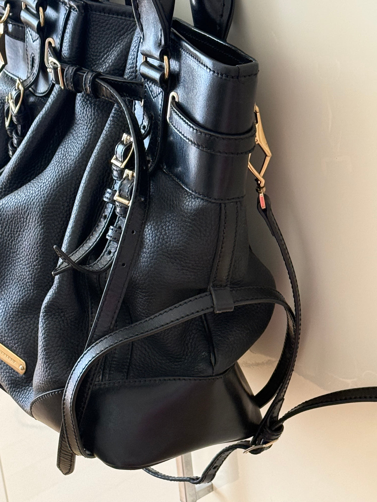 Burberry Bridle Whipstitch black
