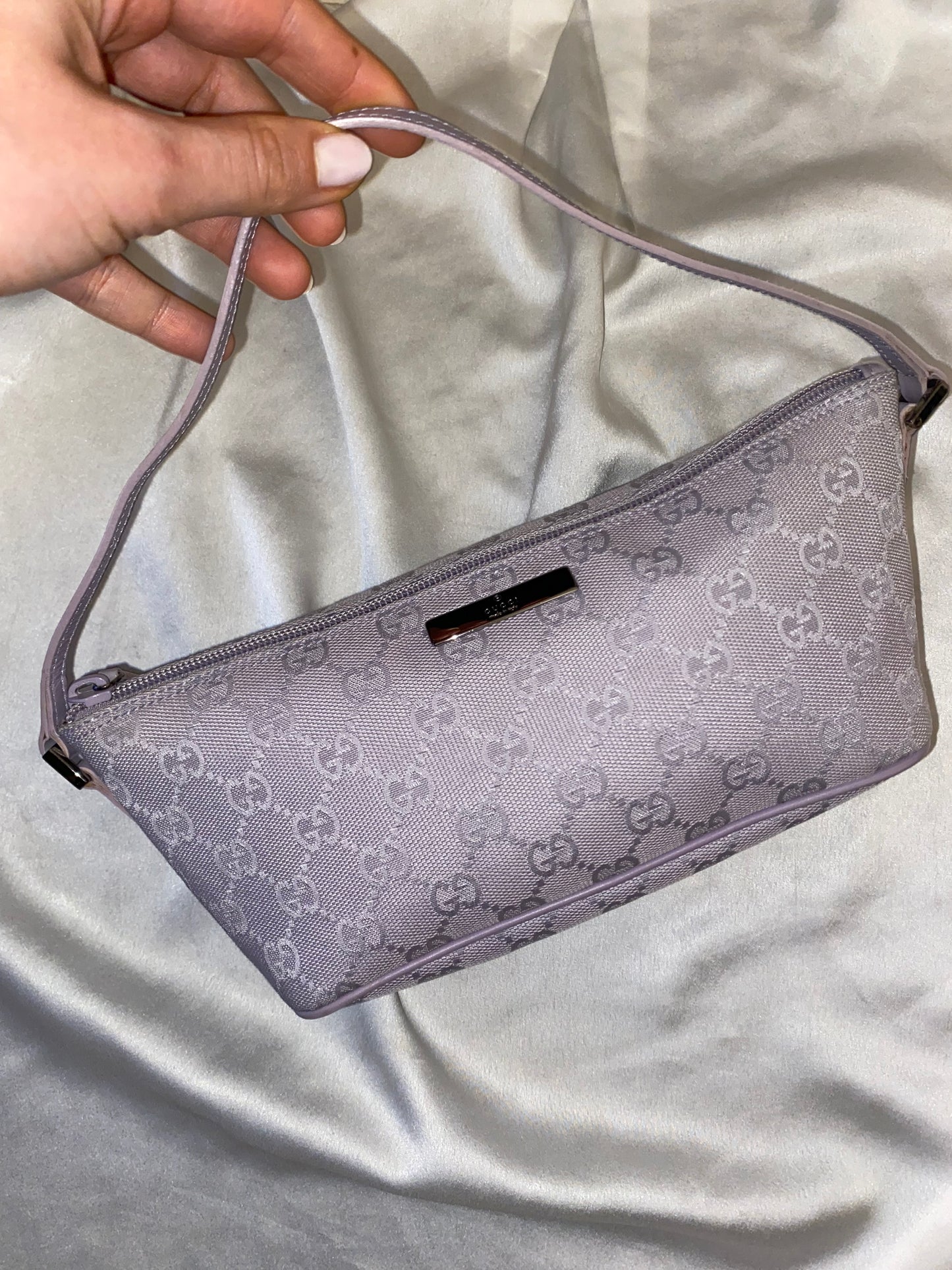 Gucci boat baguette lilac