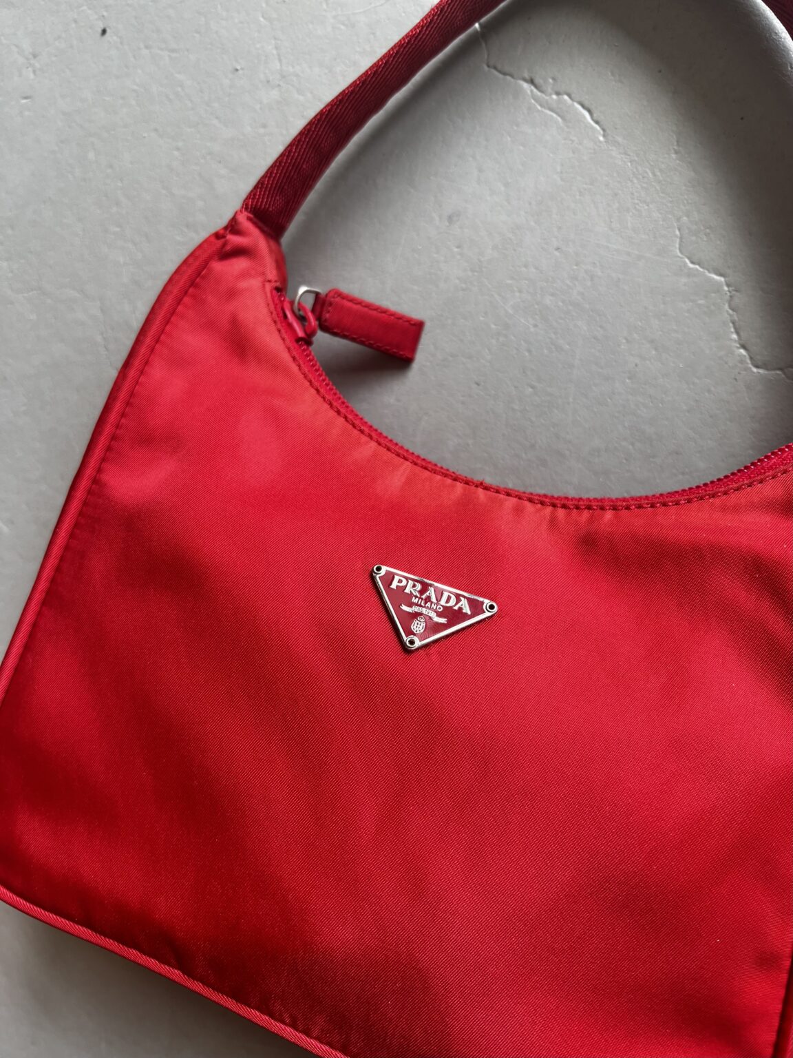 Prada mini hobo edition 2000 cherry