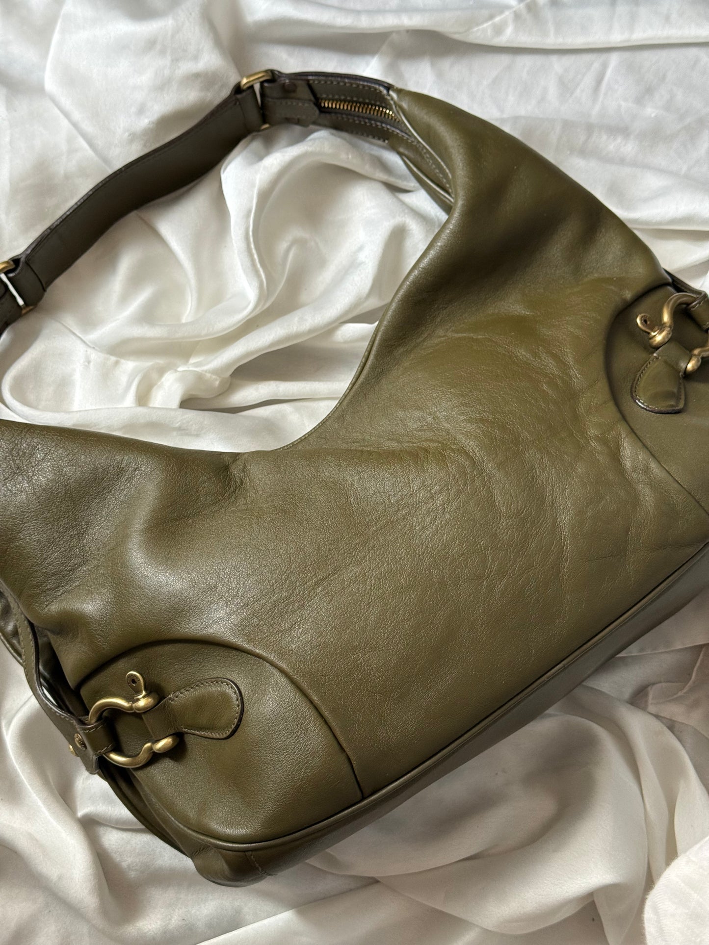 Burberry hobo olive green