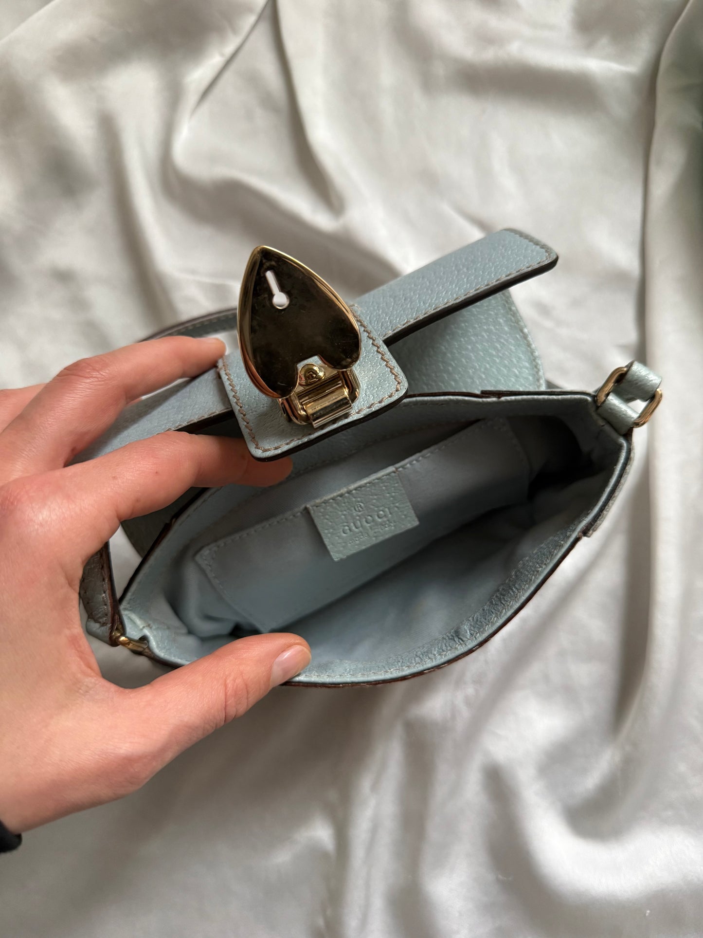 Gucci pochette monogram heartlock light blue