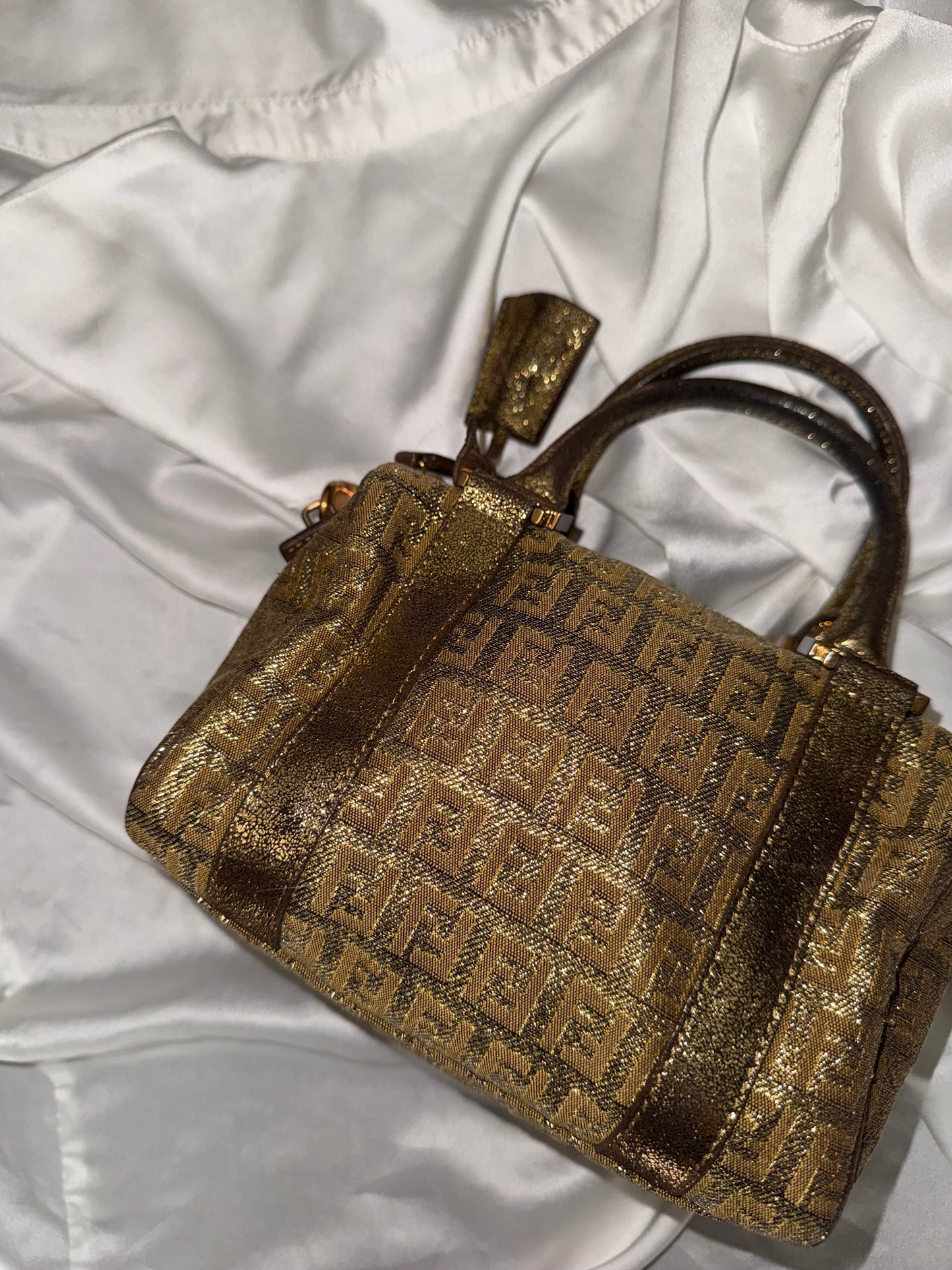 Fendi mini bauletto forever oro brillante