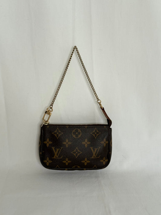 Louis Vuitton mini pochette accessoire monogram
